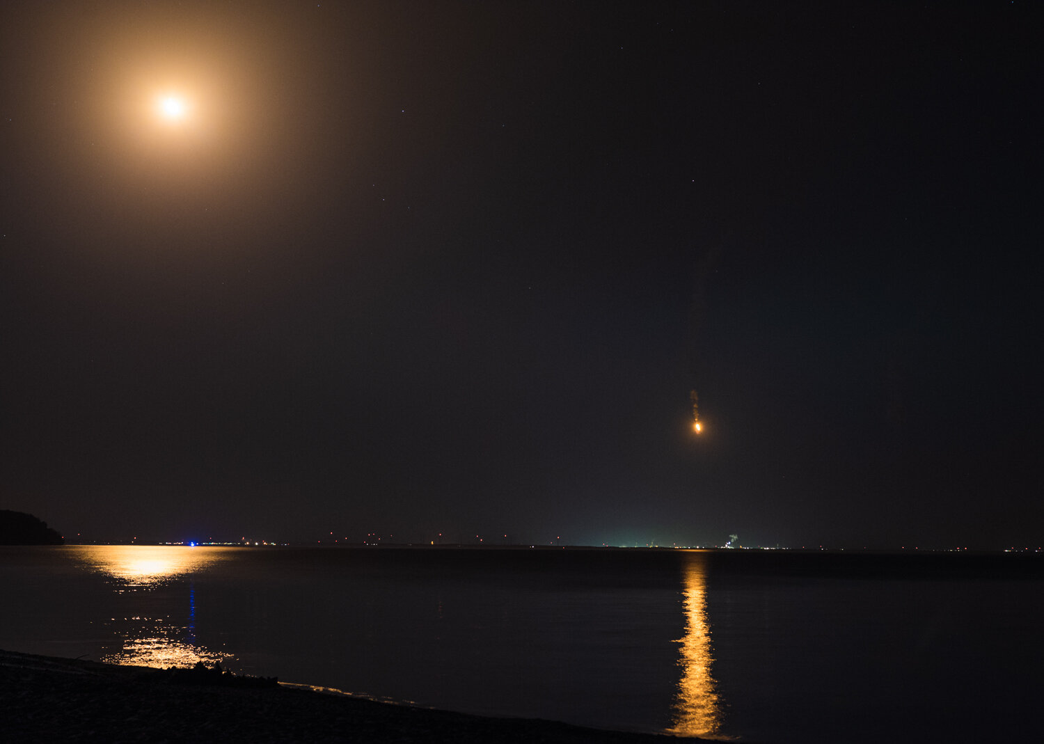  2 seconds, f/5, ISO 2500, 85mm 