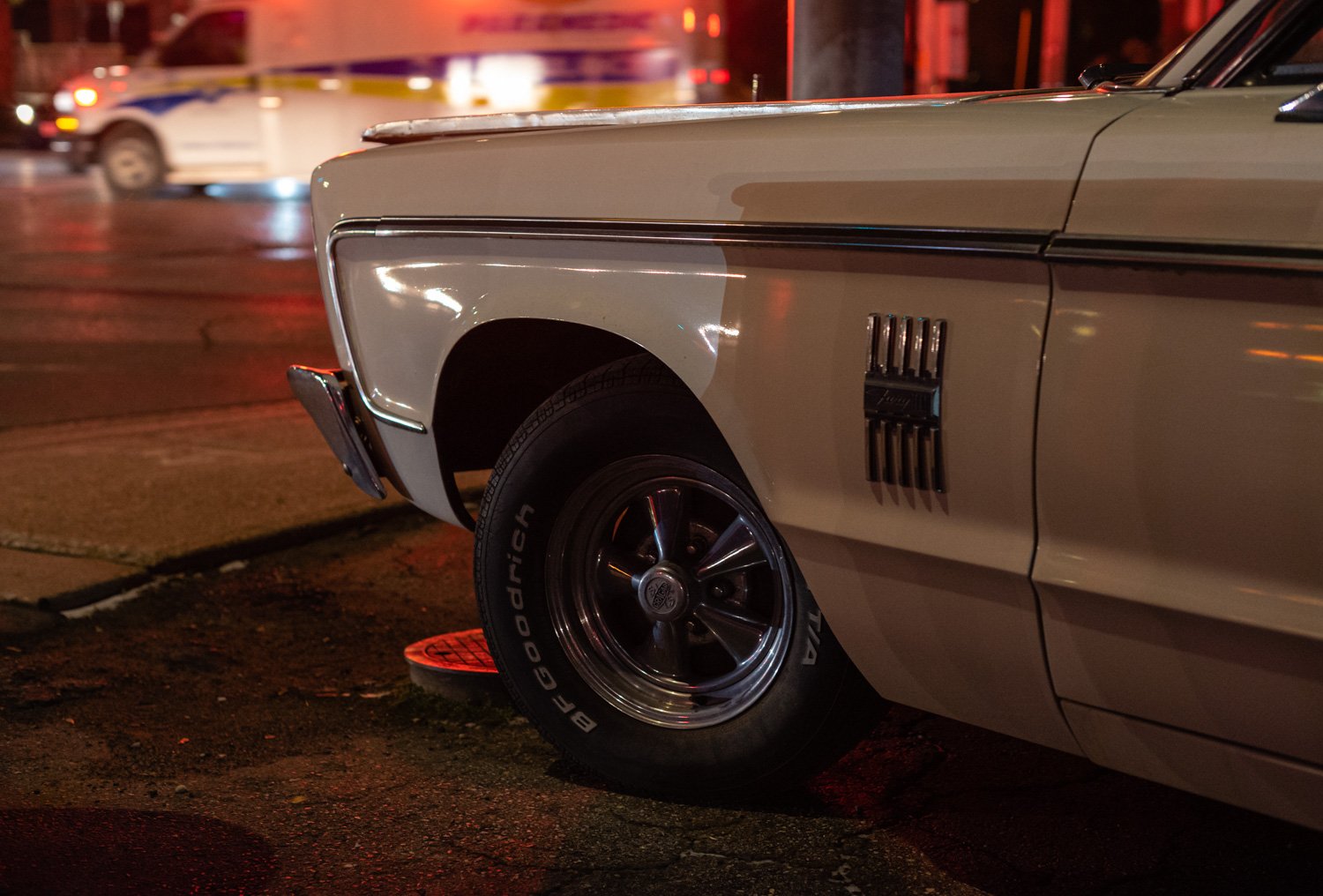 1/60, f/3.5, ISO 3200, 50mm