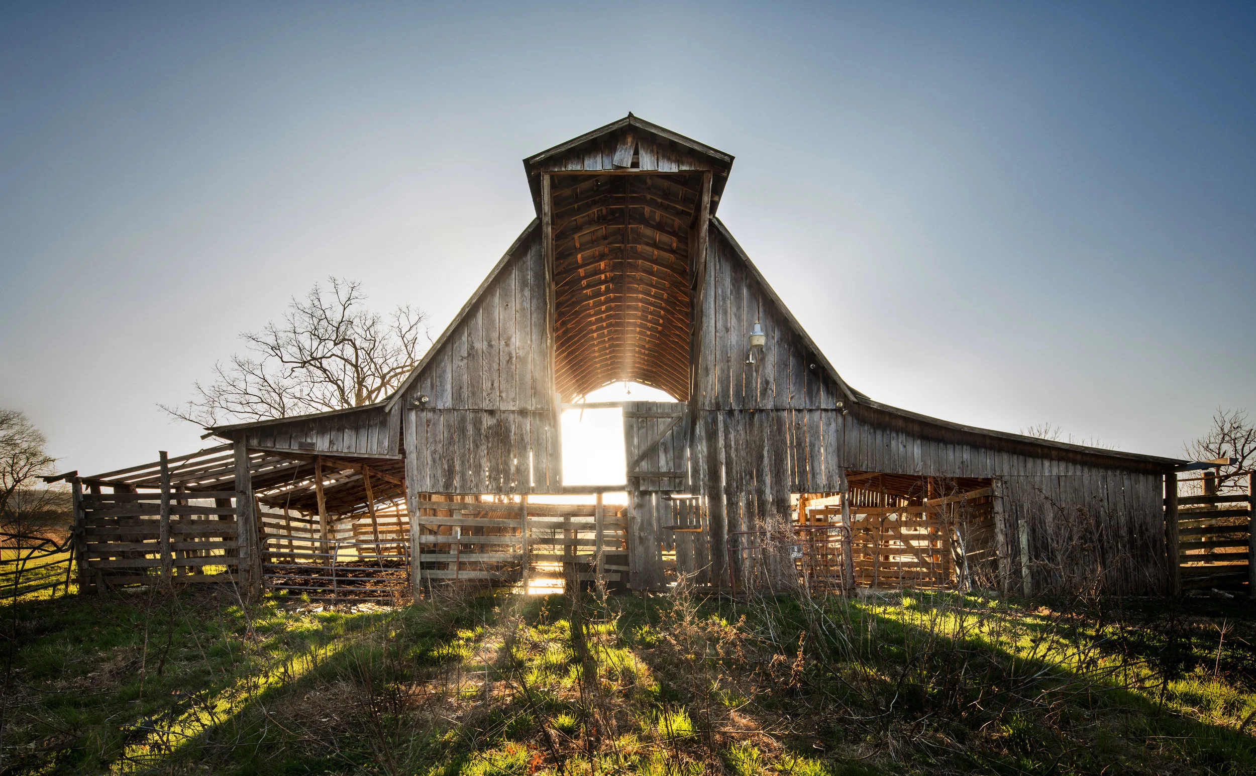 JeffGrahamPhotographyWeb-SunBarn.jpg