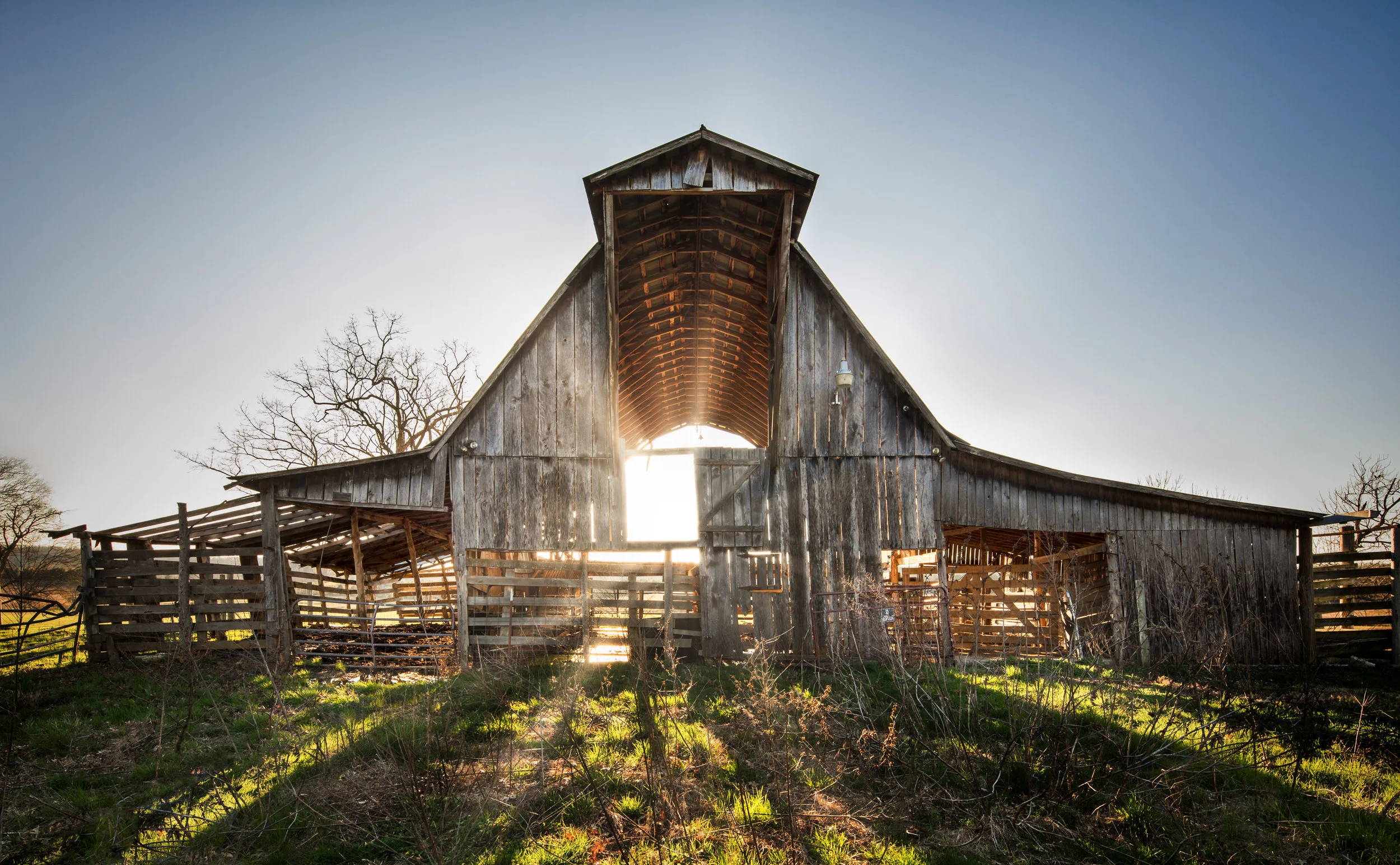 JeffGrahamPhotographyWeb-SunBarn.jpg
