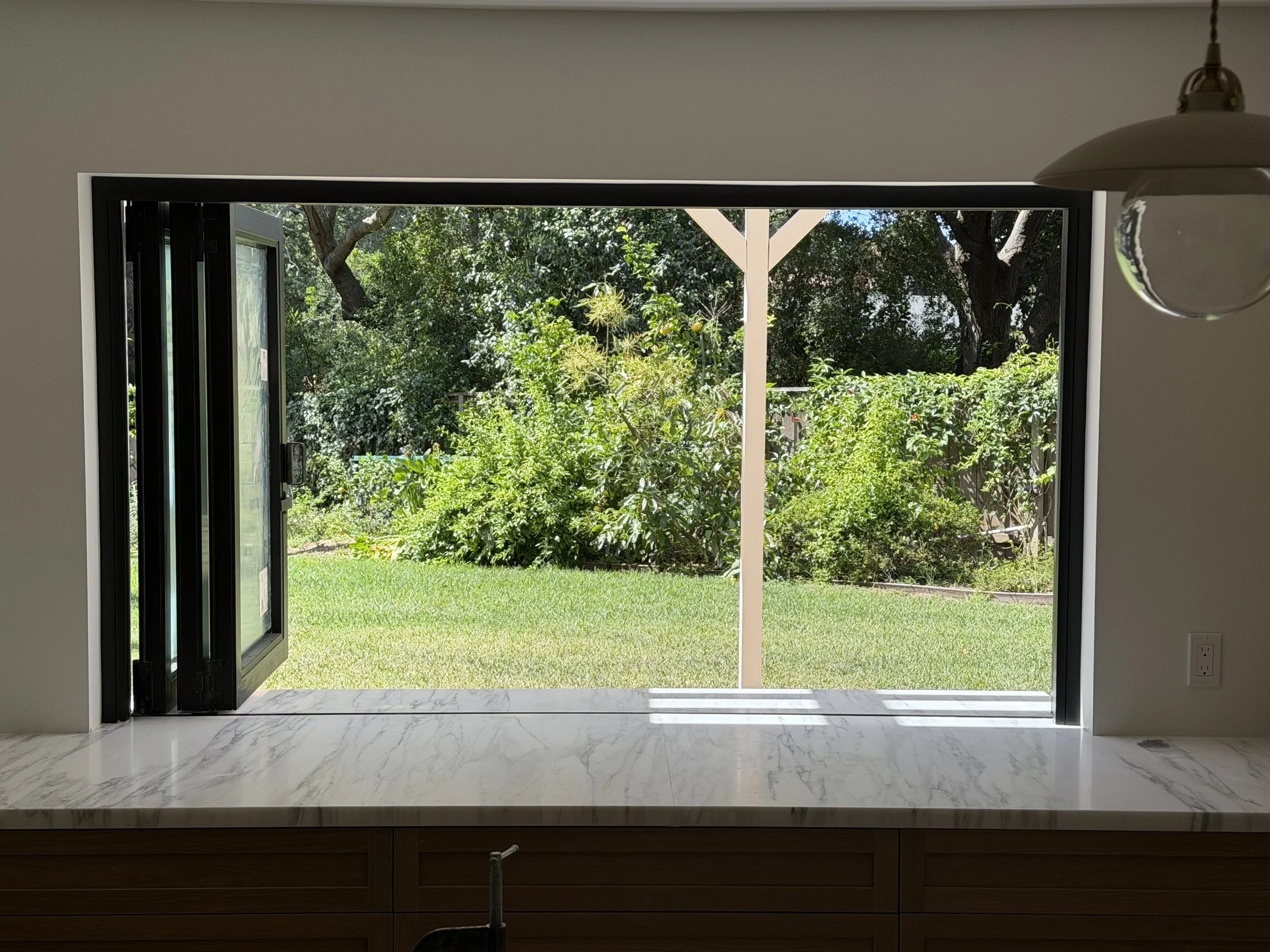 Kitchen window 