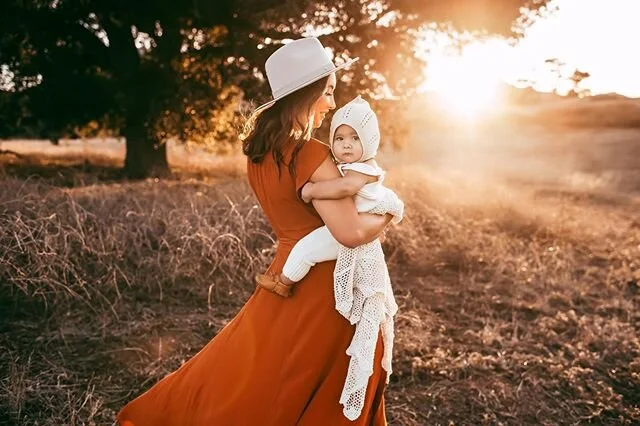 The best part of 2019 was bringing this beautiful soul into the world and completing our family. Walking into 2020 with a grateful and open heart. Ready for more adventures, more growth, more laughter and more love. 📷 @shilohcolleen