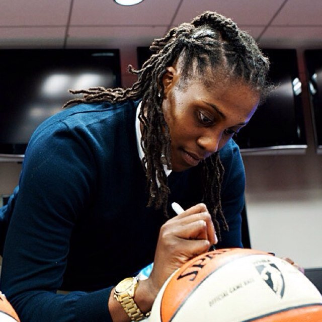 autographs.jpeg