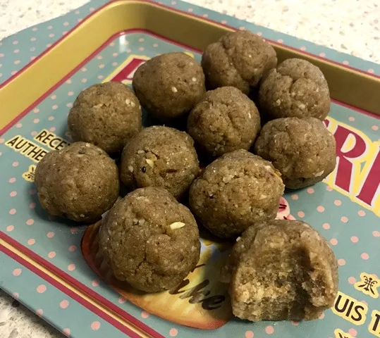 saltedcaramelballs.jpg