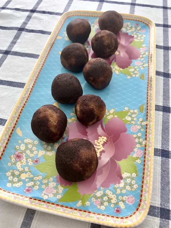 Raw Cinnamon Roll Bites.jpg