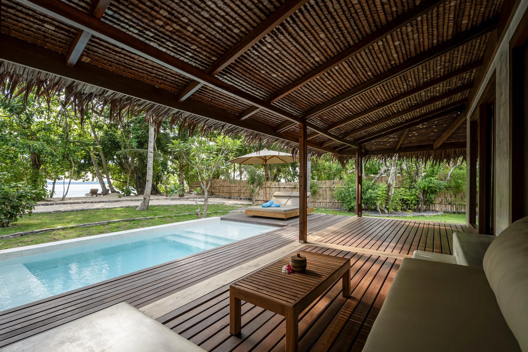 Coral Eye_Pool Villa_Terrace.jpg