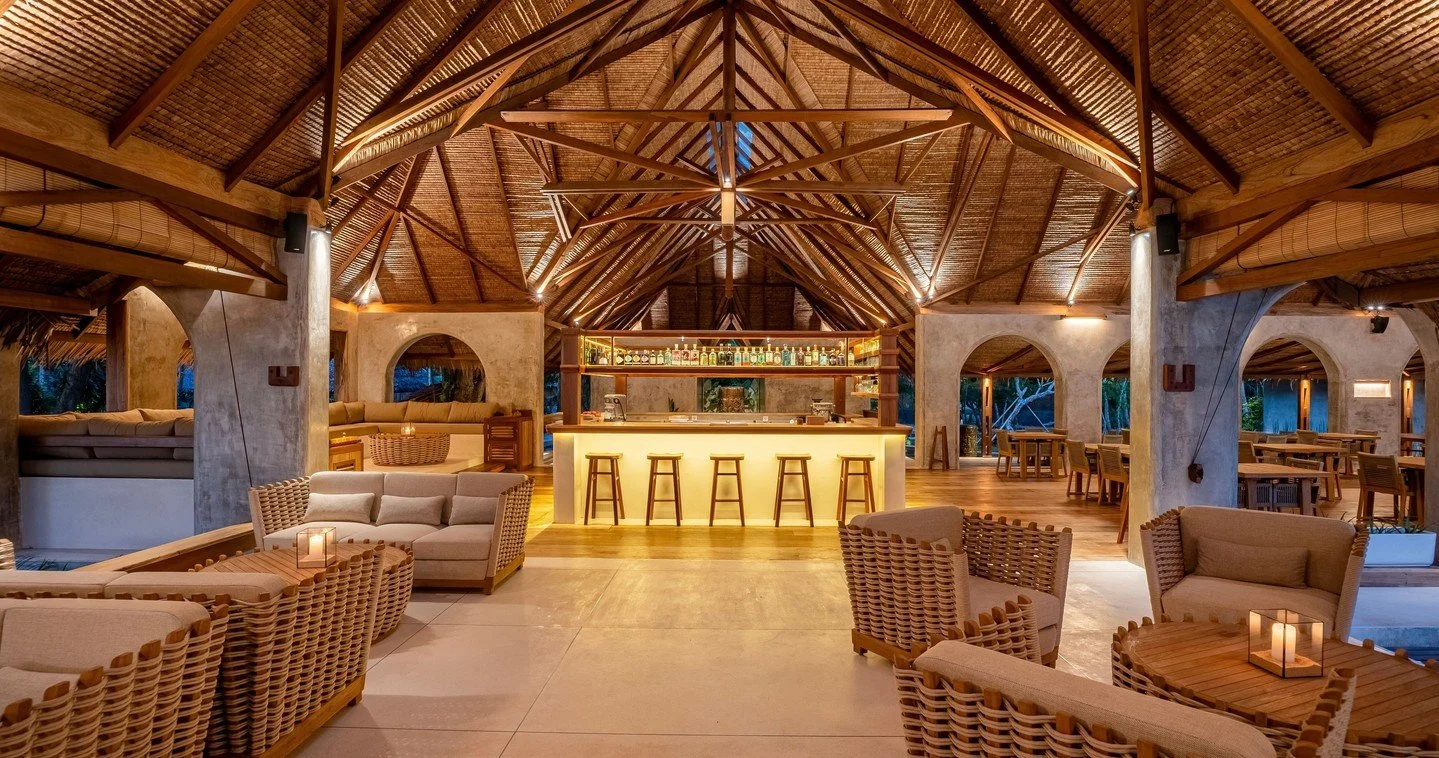 Where conversations spark, stories are shared, and the kind of memories you don&rsquo;t forget begin✨️⁠
⁠
#Coraleye #northsulawesi #bangkaisland #dive #scuba #islandlife #adventure #travel #divetravel #paradise