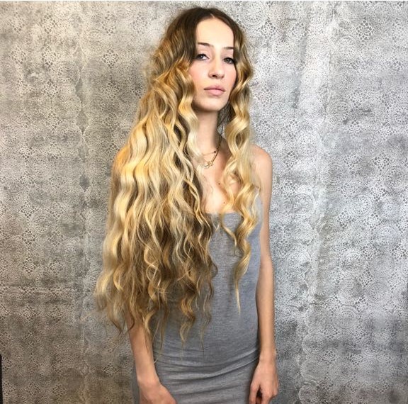 capelli-mossi-lunghi.jpeg