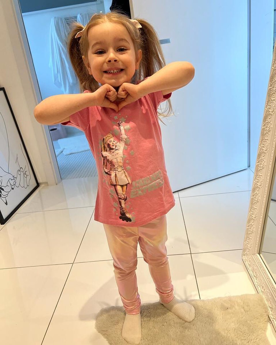 My granddaughter Lila picked out her &lsquo;Princess Pearl&rsquo; outfit for nursery, she chose the bows and the trousers to match her &lsquo;favourite&rsquo; t shirt 🩷 I guess she&rsquo;s just about ready for the real @starlightexpressde experience