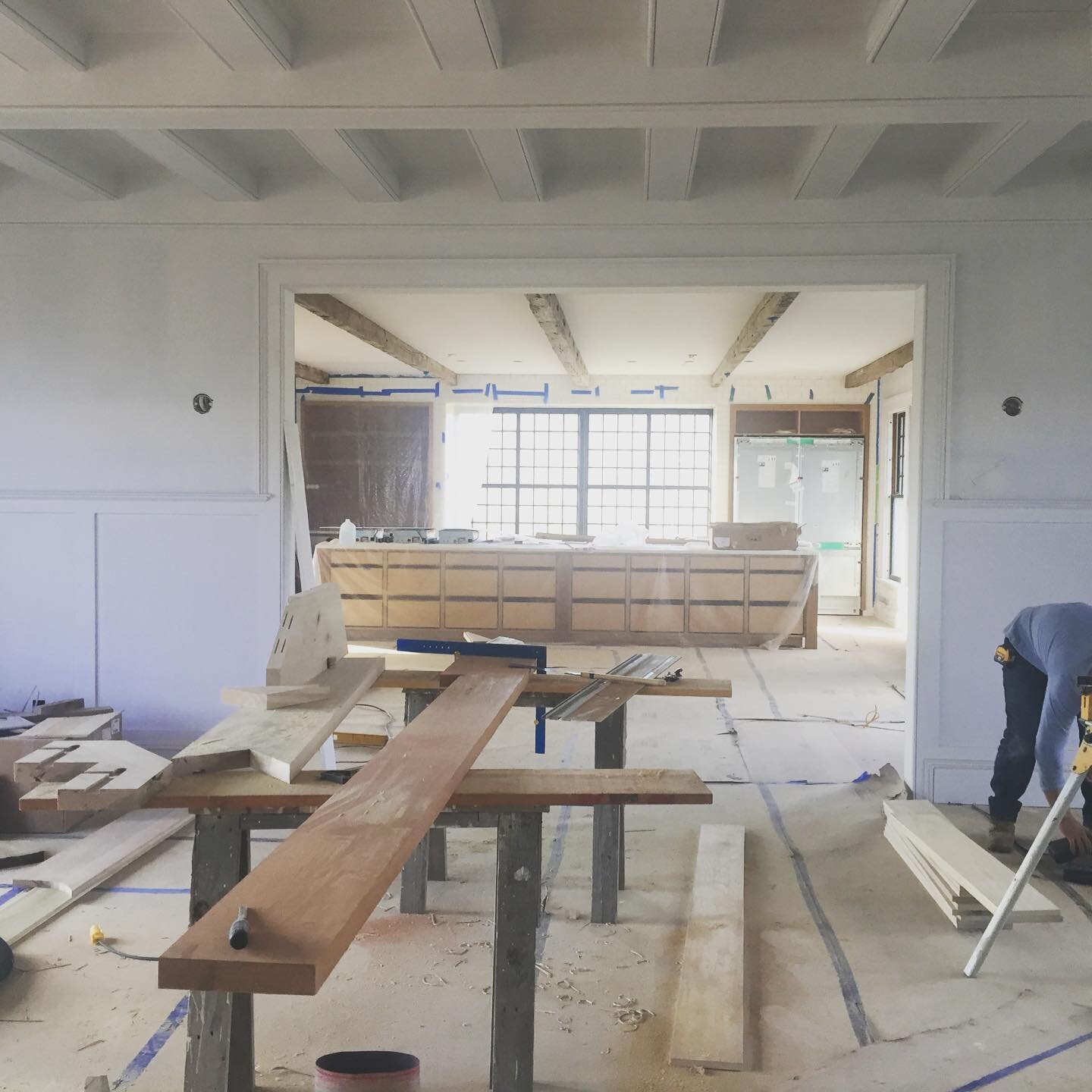 Kitchen from different angles @quimbylane 

#builder @houseworks_ny #bridgehampton #renovation #houseextension #modernkitchen #architecture #interiordesign #oceanroad #coastalliving #sagharbor #easthampton #amagansett #construction #dreamhome