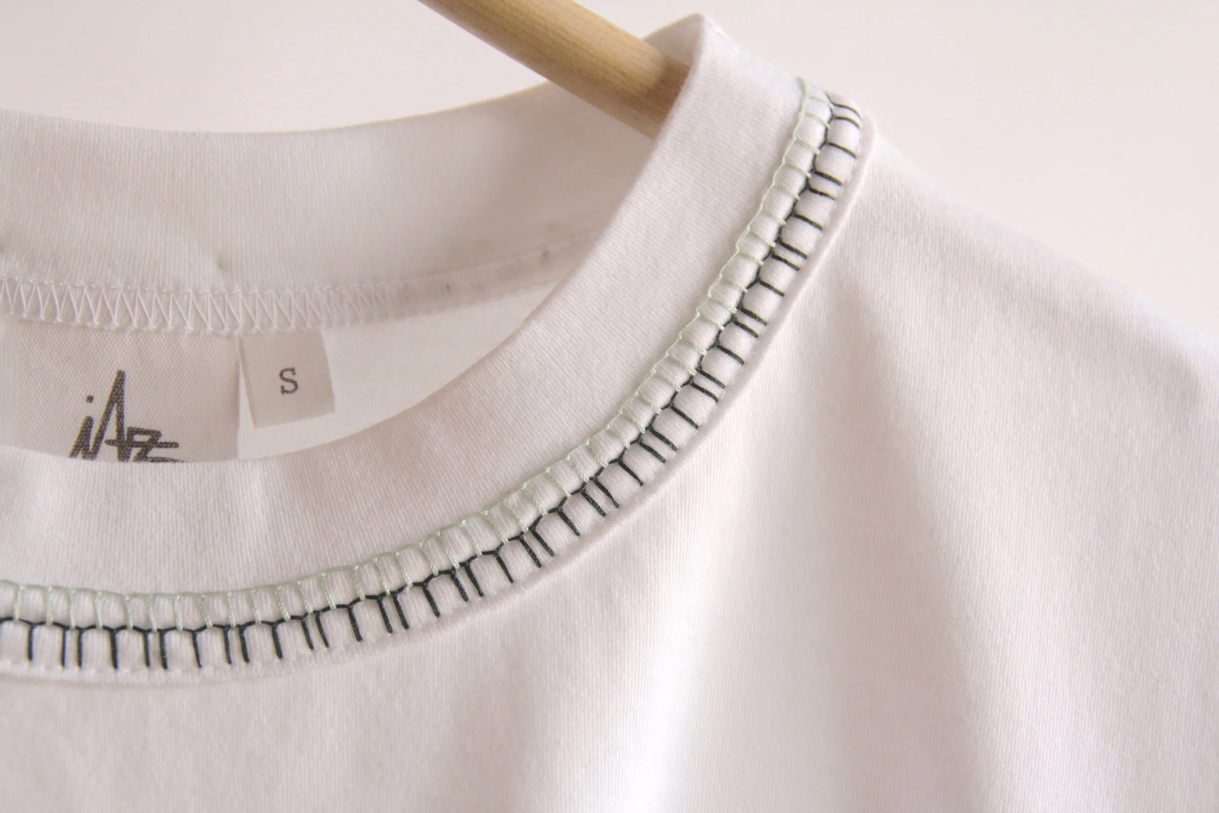 Oversized organic cotton T-shirt with Mari embroidery