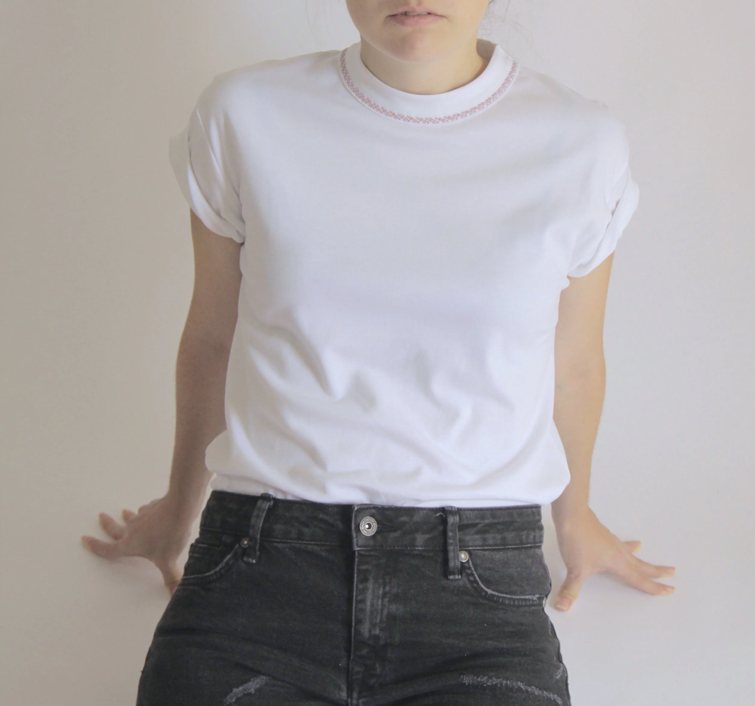 Oversized organic cotton T-shirt with Eki embroidery-3