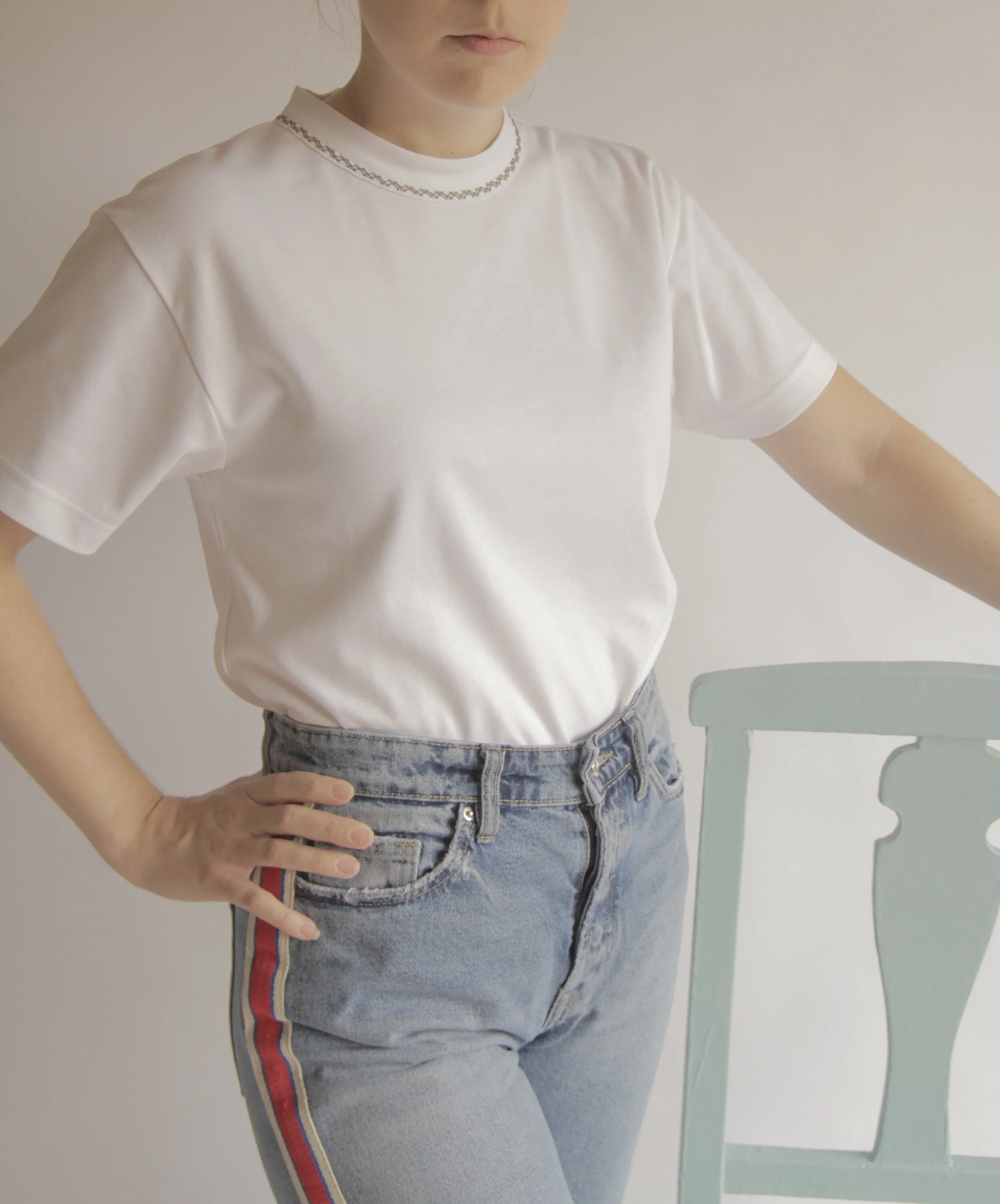 Oversized organic cotton T-shirt with Amalur embroidery-on