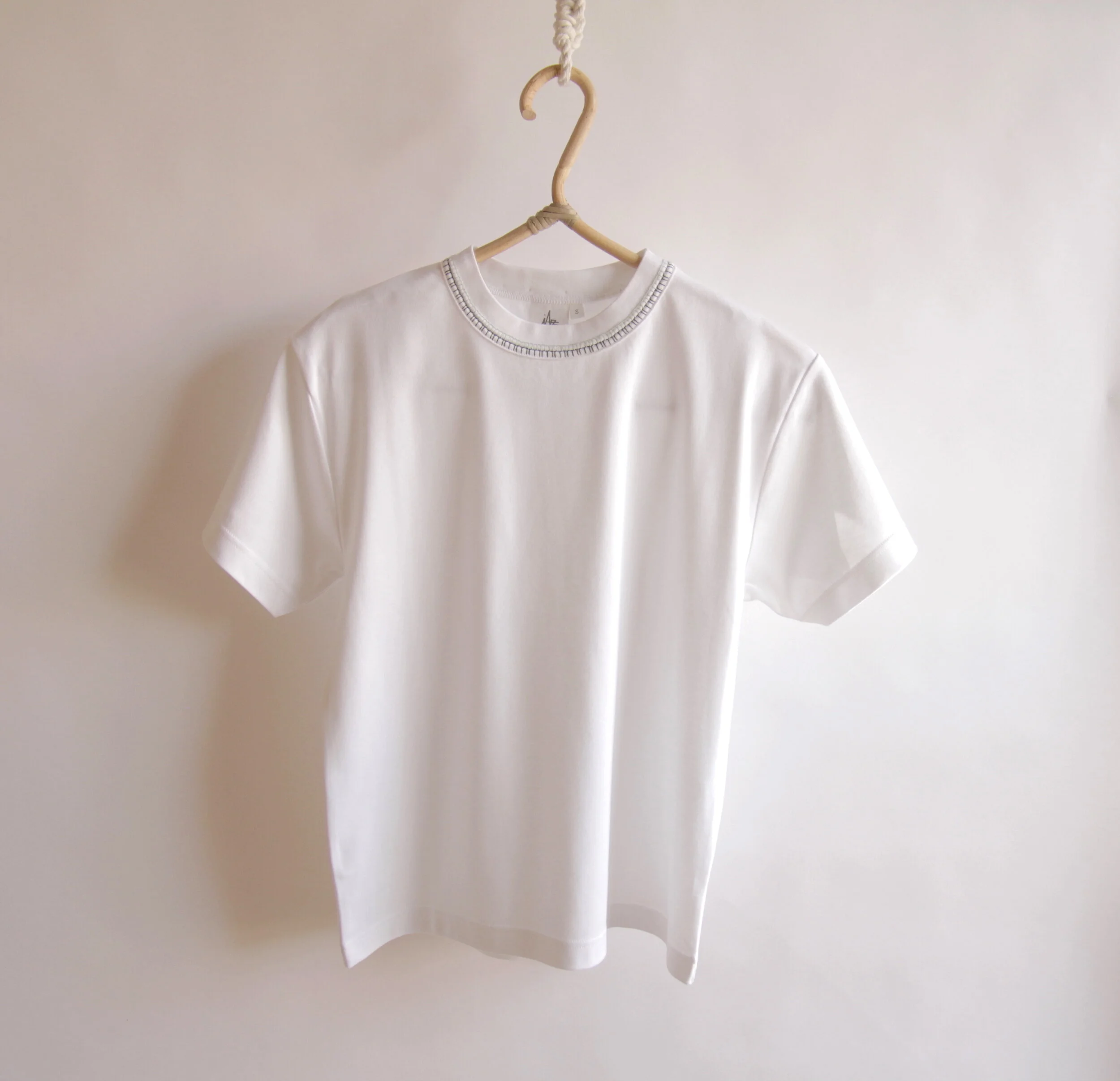 Oversized organic cotton T-shirt with Mari embroidery-1