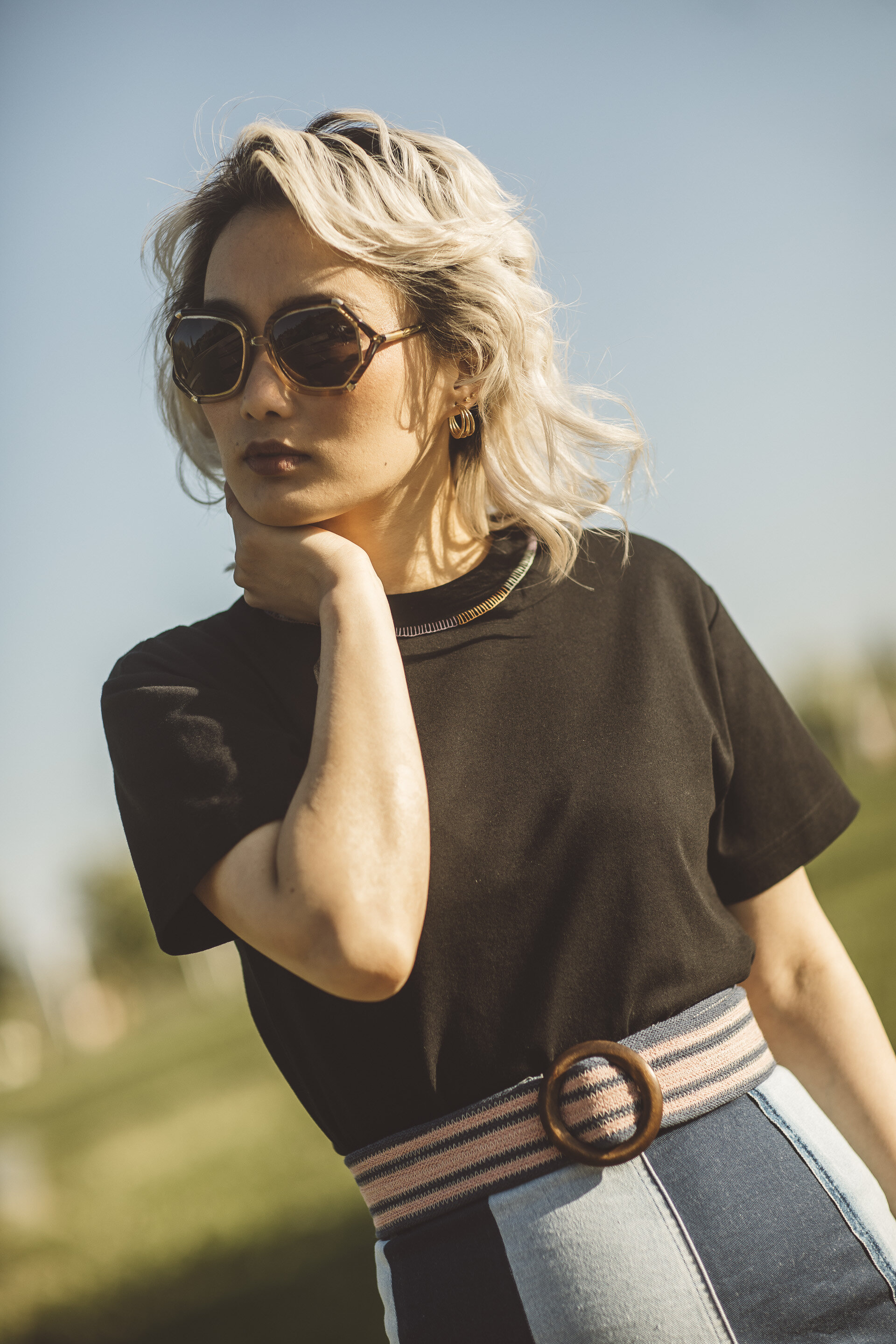 Stripes- Sostenible/ Camiseta negra de algodón orgánico /moda ética