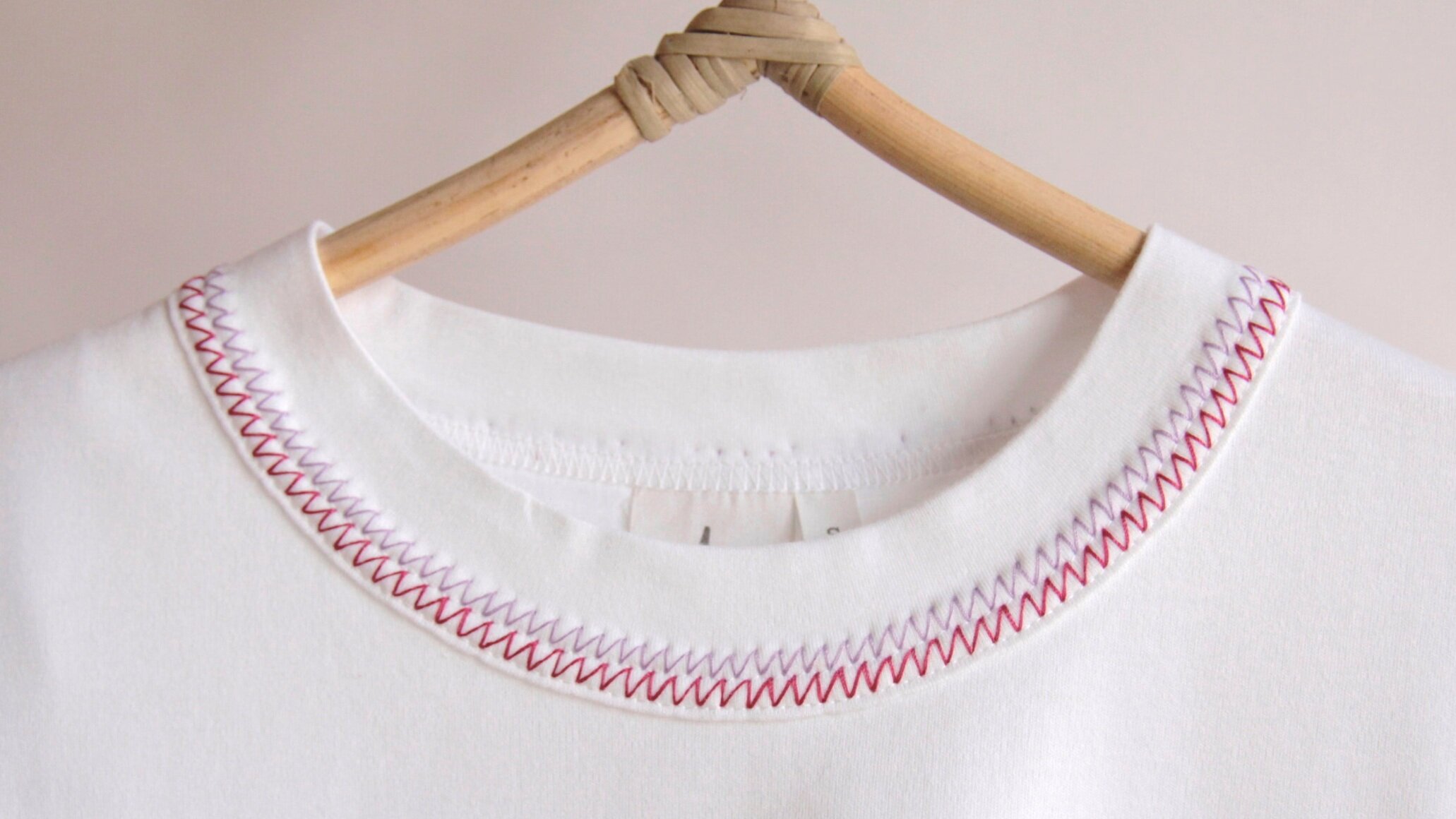 URBASA PINK-Organic cotton embroidered t-shirt/sustainable