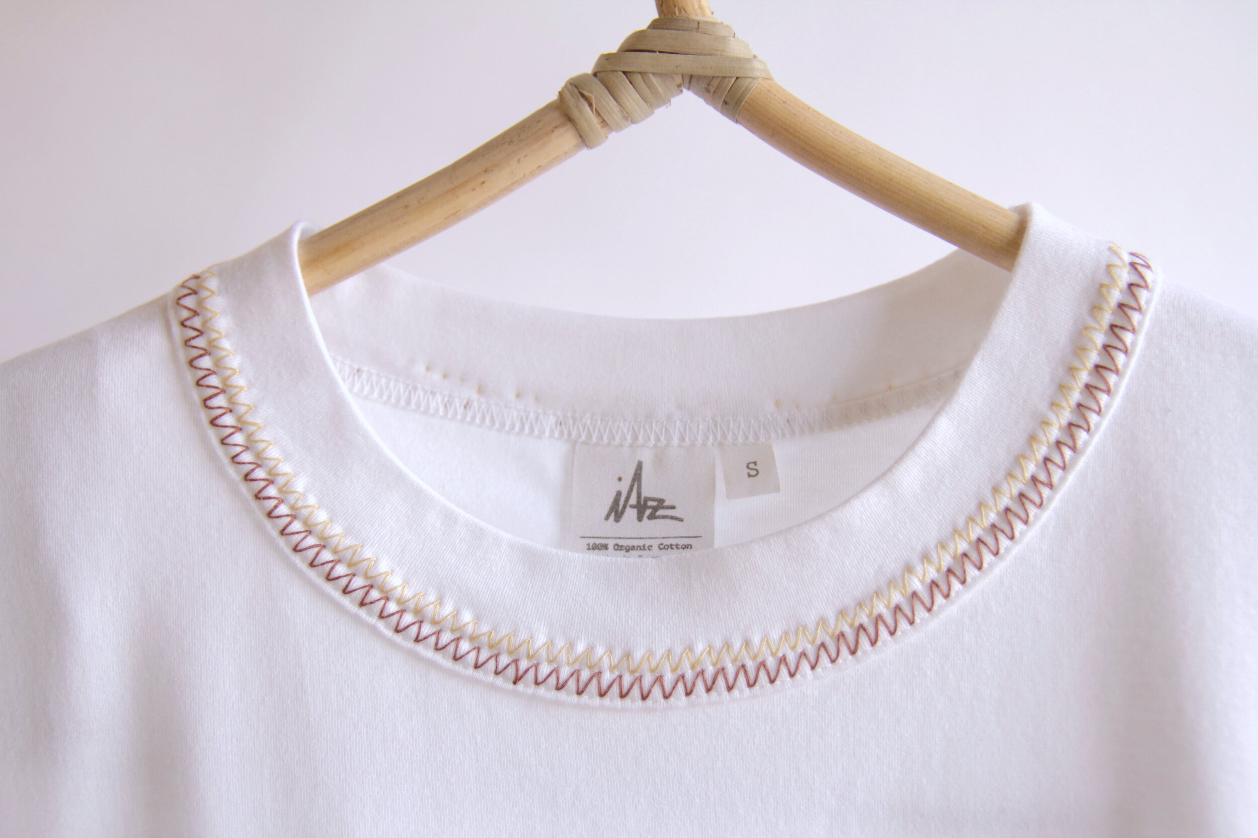 Urbasa glod-Organic cotton/Embroidery/T-shirt/slow fashion