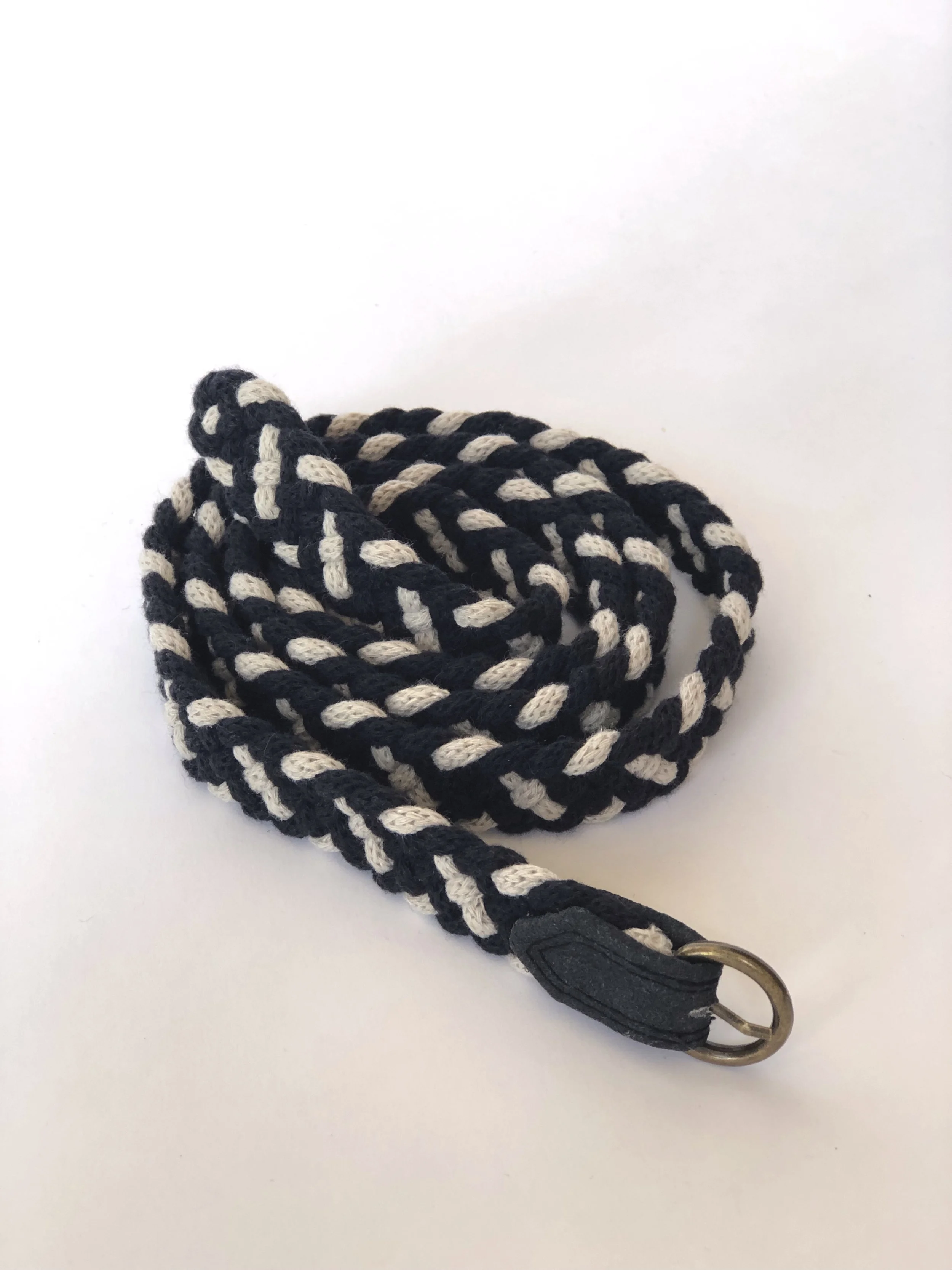 THIN braided belt (Black and beige)