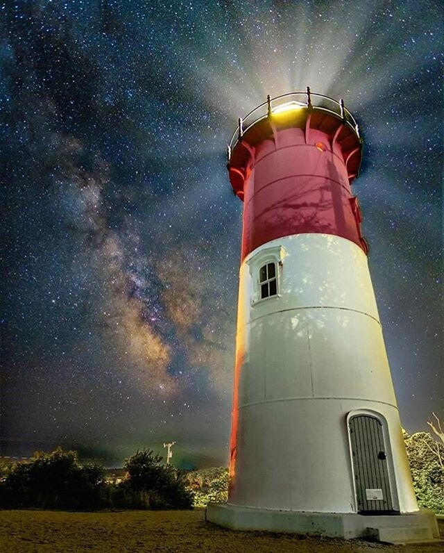Today&rsquo;s photo of the &ldquo;night&rdquo; comes from @k3wphoto who captured this amazing photo of the light and the Milky Way! We love it! Keep em coming!