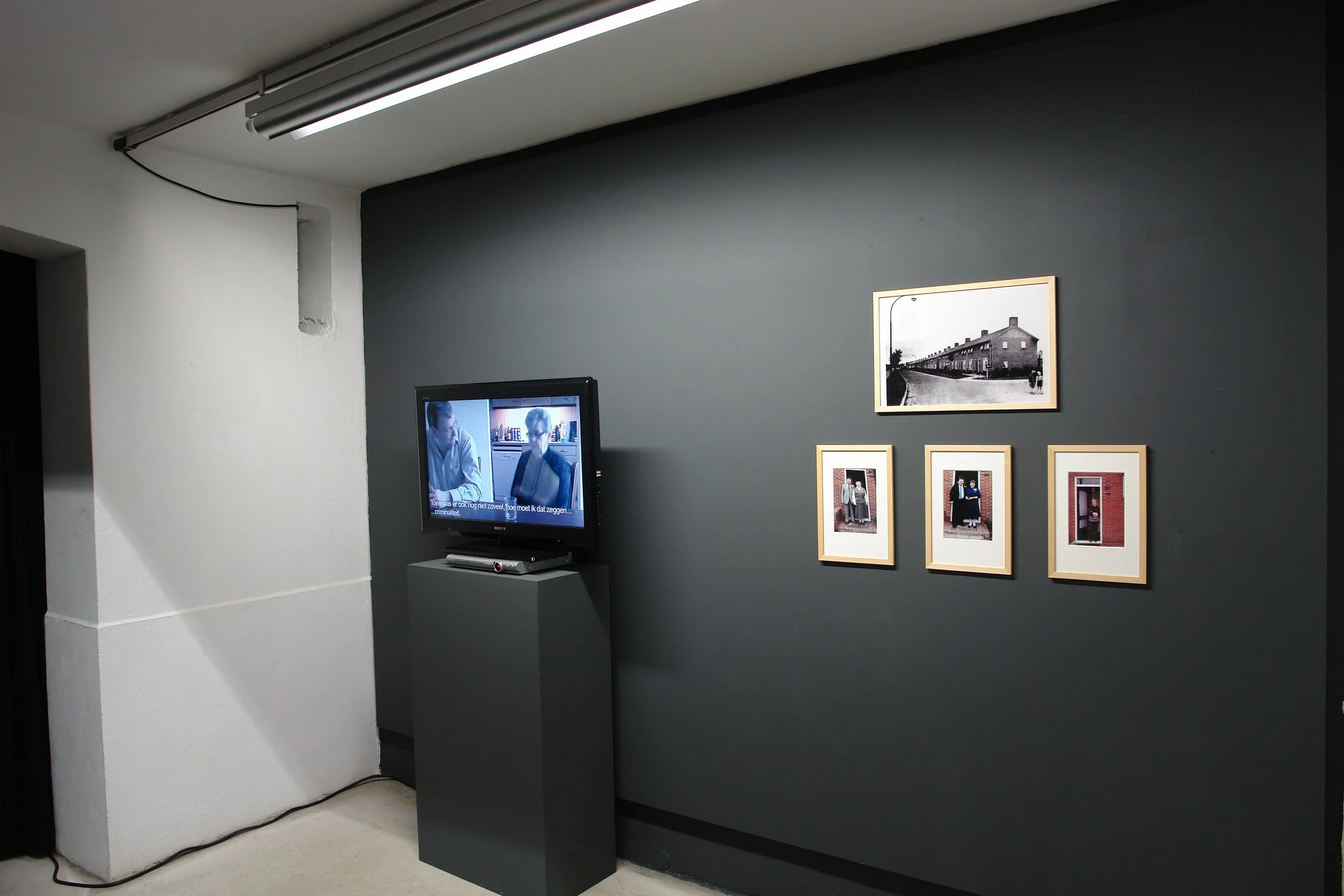Exhibition View, 'Knoalster', Post Middendorp, Noorderlicht Gallery, 2011