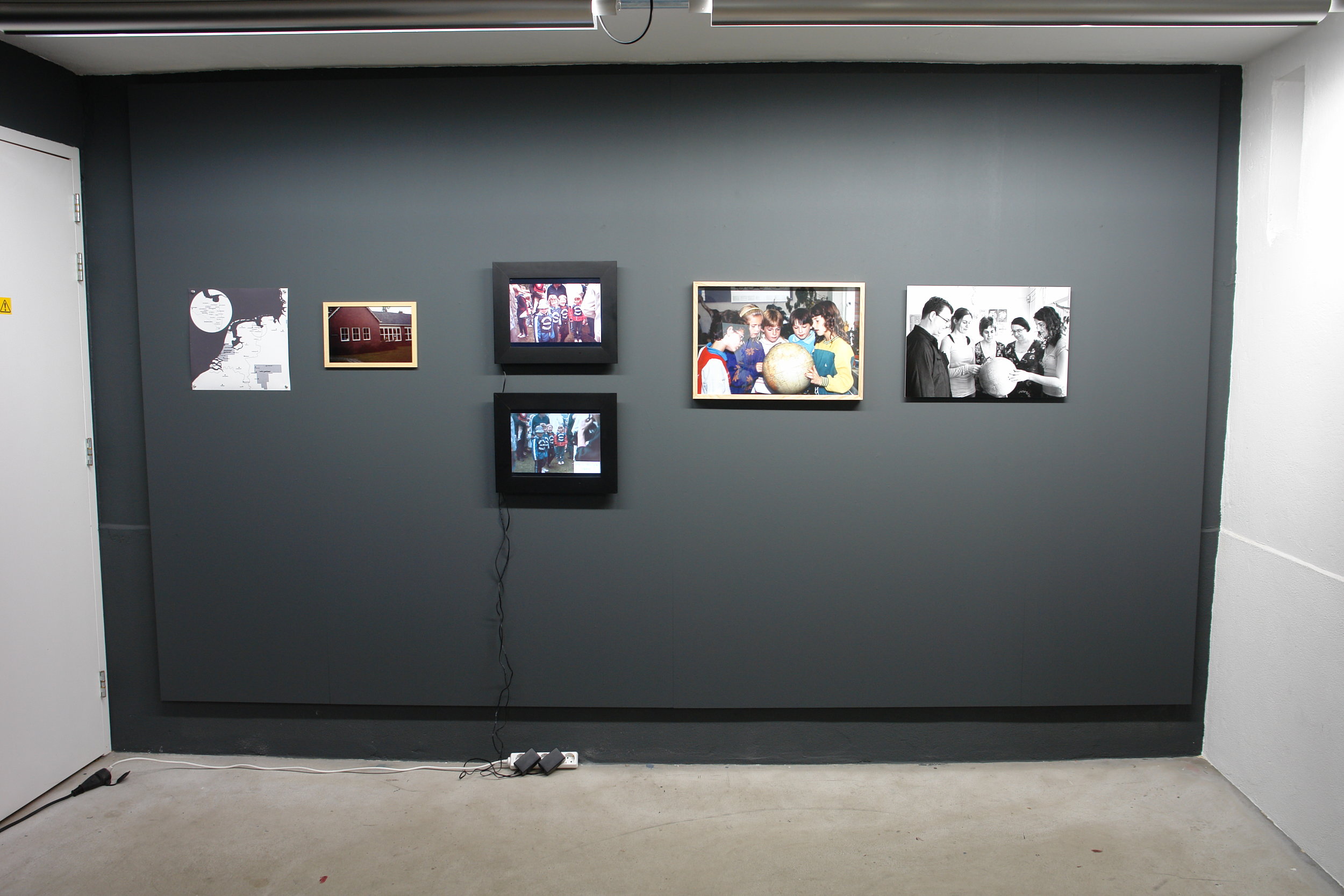 Exhibition View, 'Knoalster', Post Middendorp, Noorderlicht Gallery, 2011