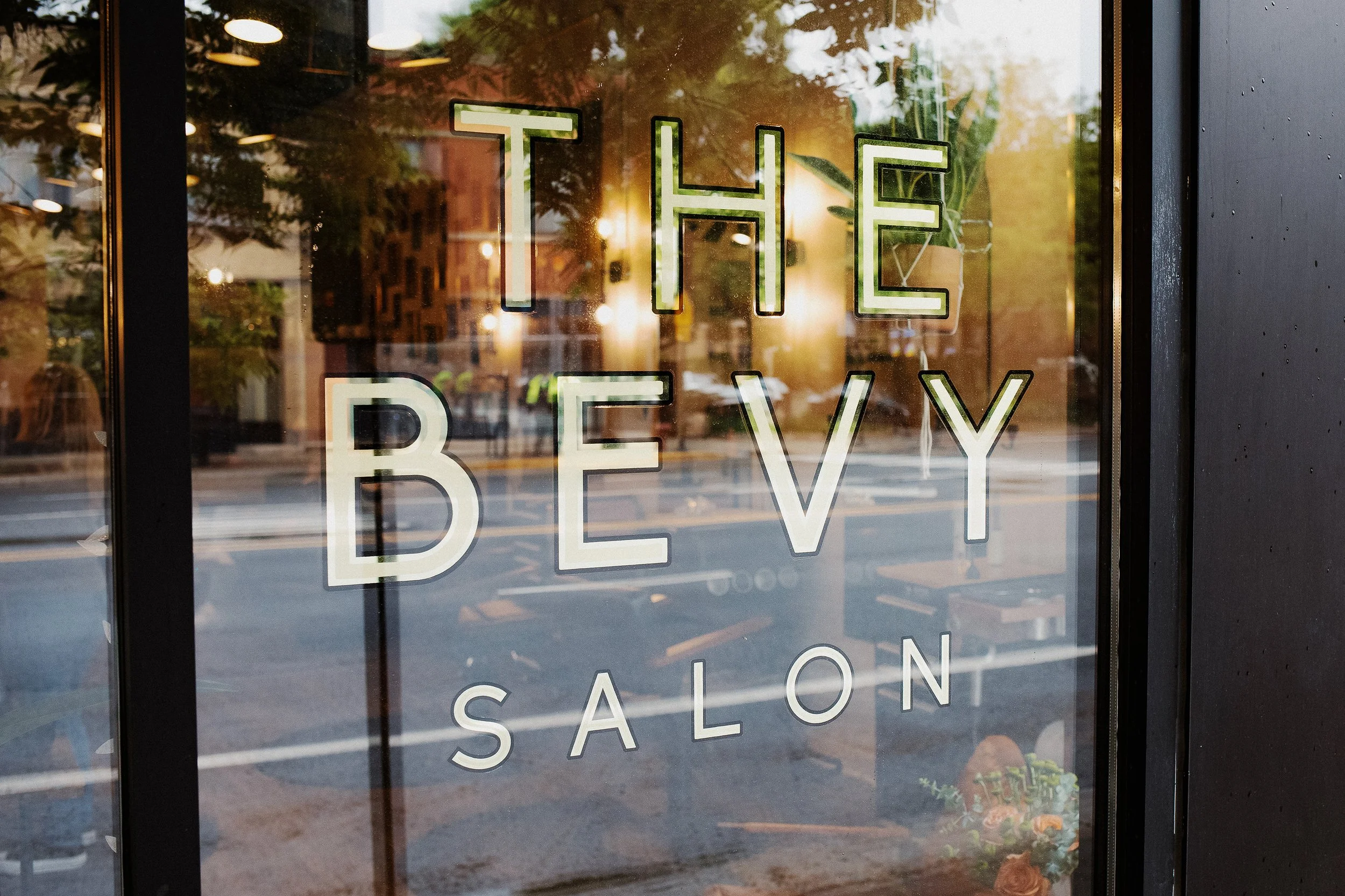 salon 00-signage.jpg