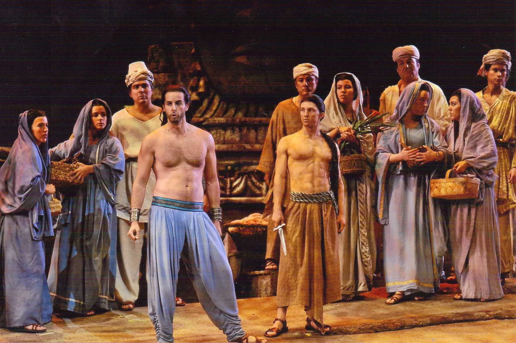 Dylan FW Opera11.jpg