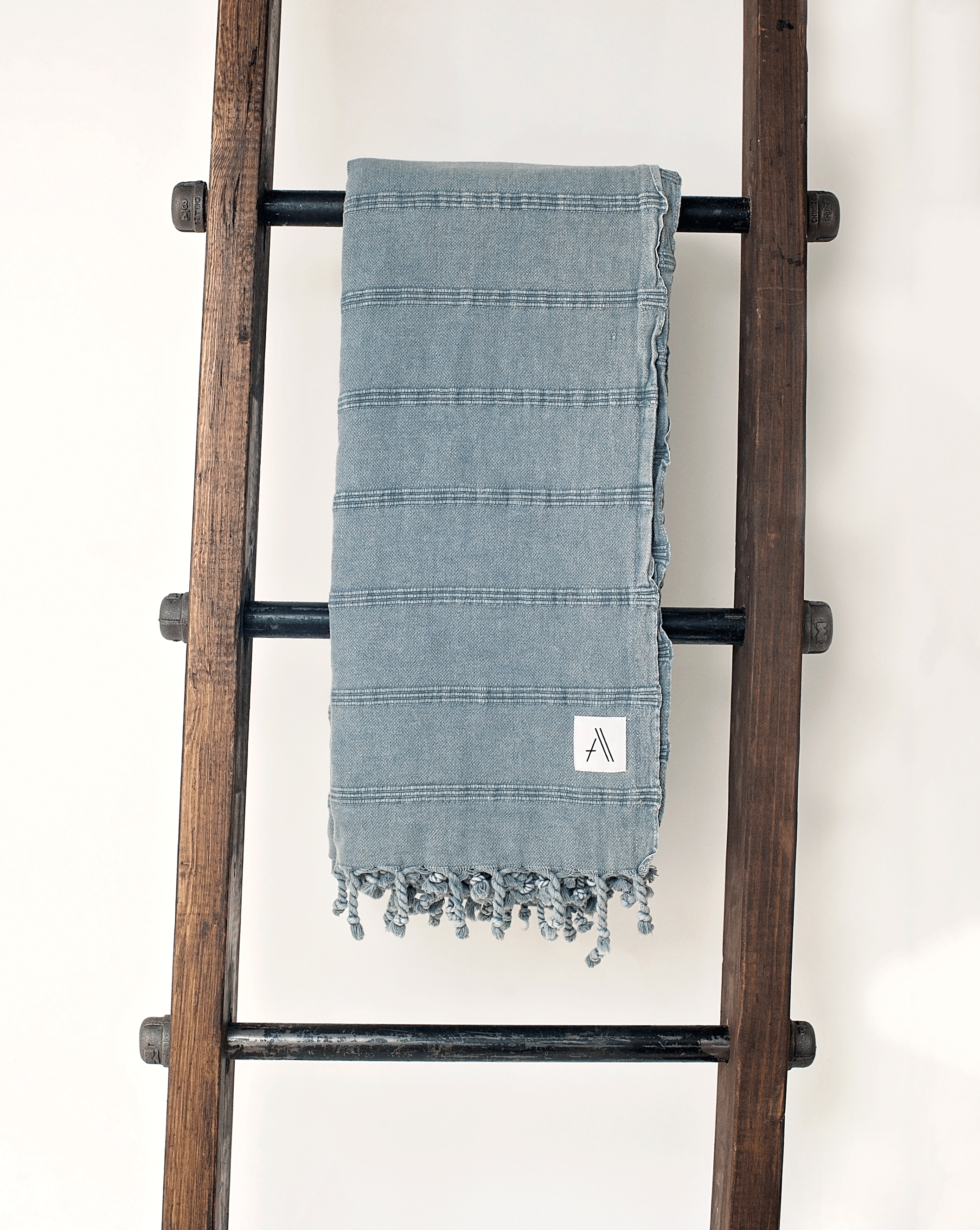 TUR111-stone-blanket-denim---3.gif
