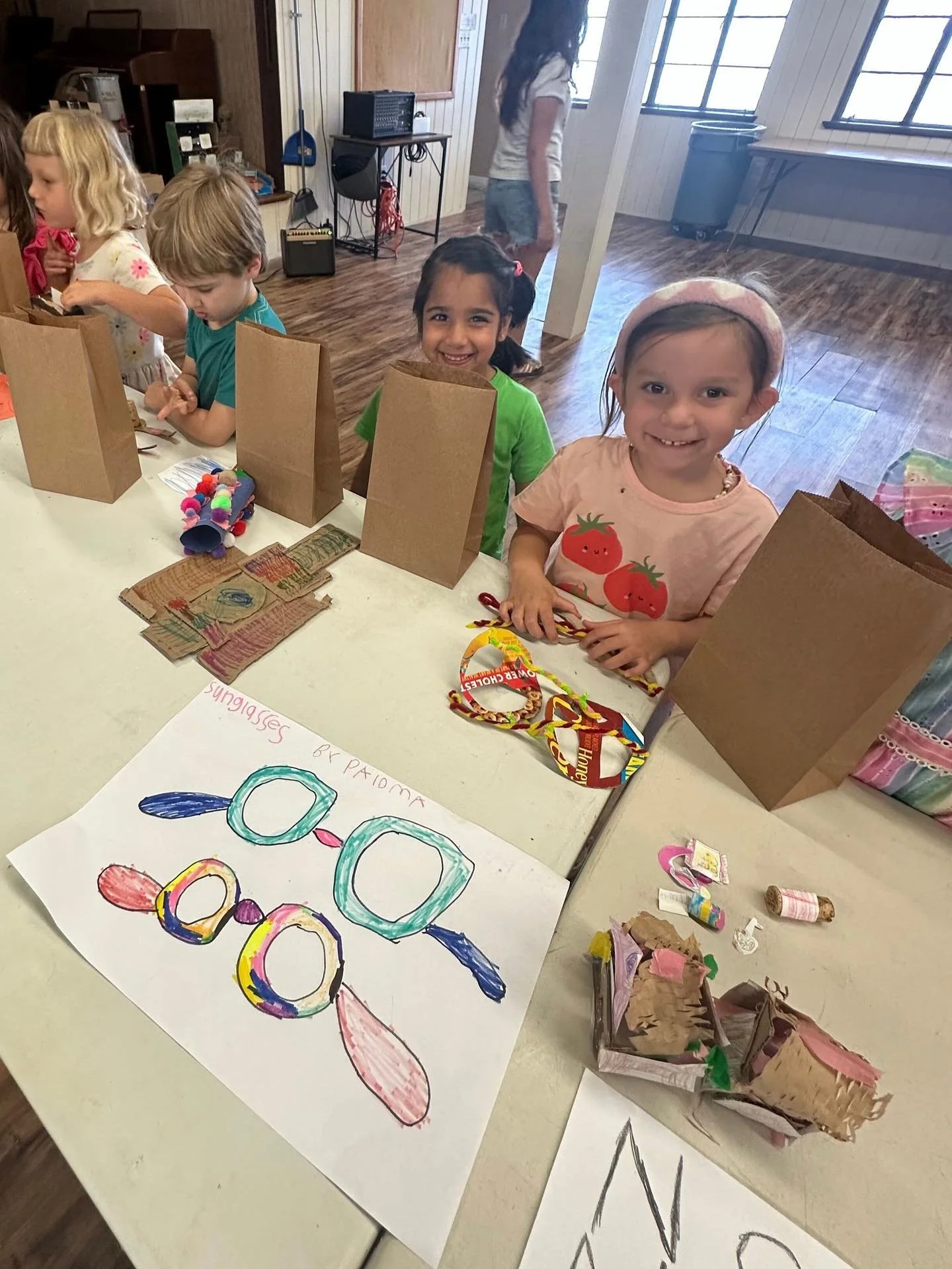 We&rsquo;re still positively bowled over by the Cardboard Arcade and Small Mall 🛍️🎳 

There are so many photos and videos of both amazing events, but here are just a few snippets from the fun 🤩 

We&rsquo;re down to the last couple weeks 
of summe
