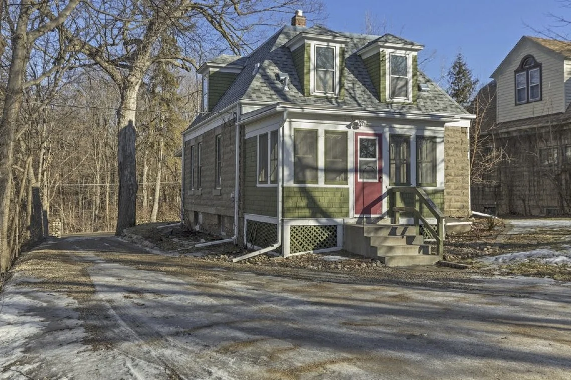 18385 Northome Back.jpg