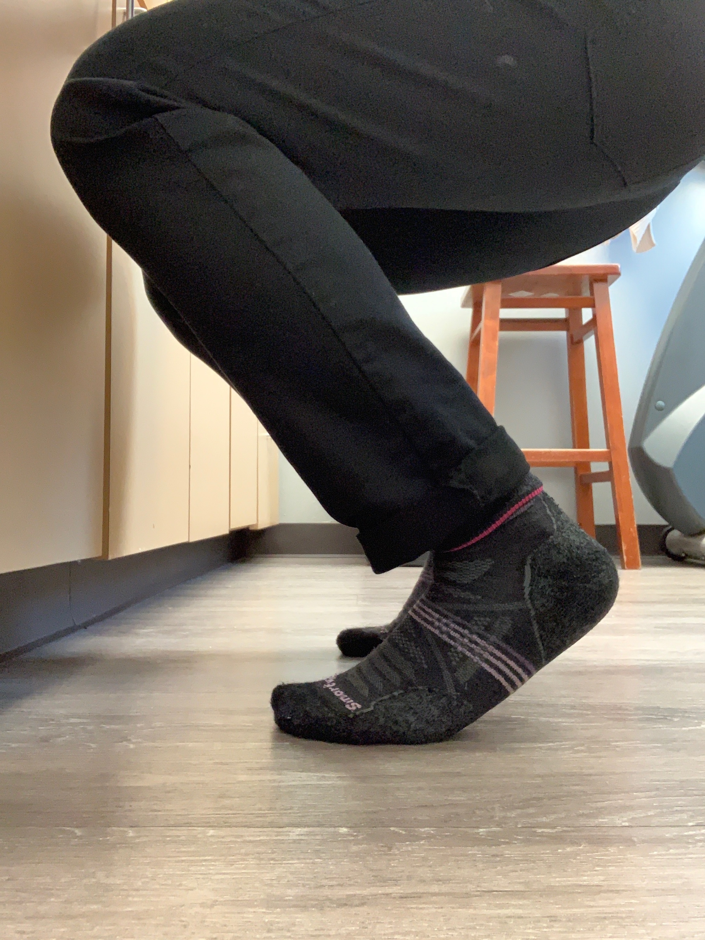 Plantar fasciitis crouch test.jpeg