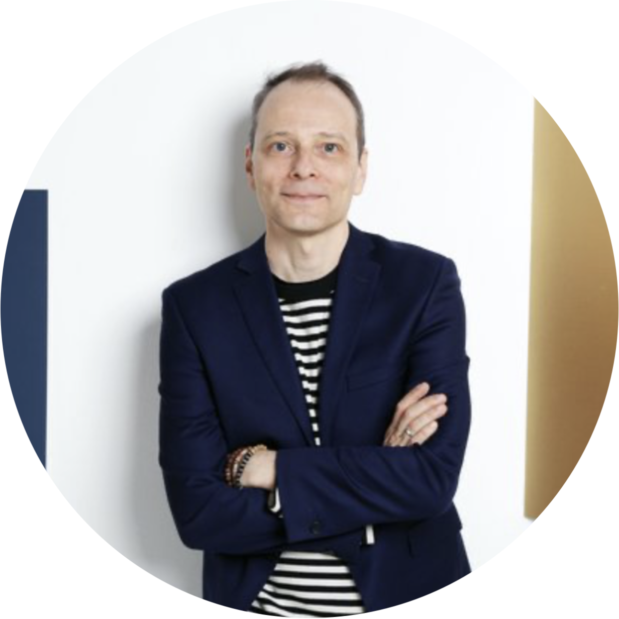 Gergely Nagy round.png