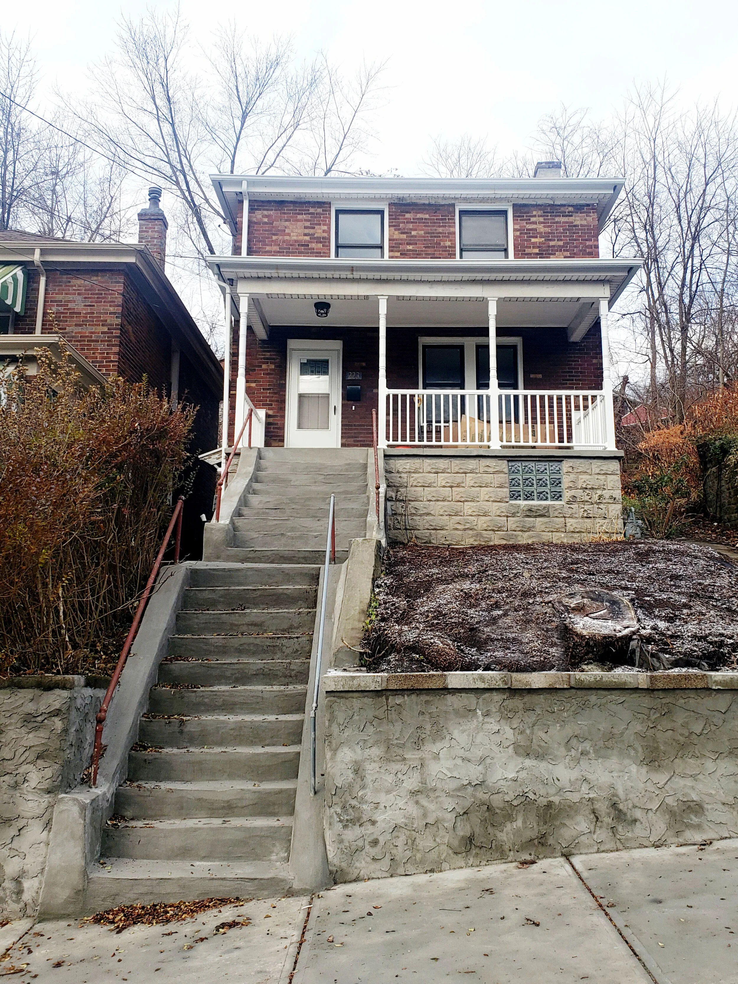 223 Robinson St. Open House