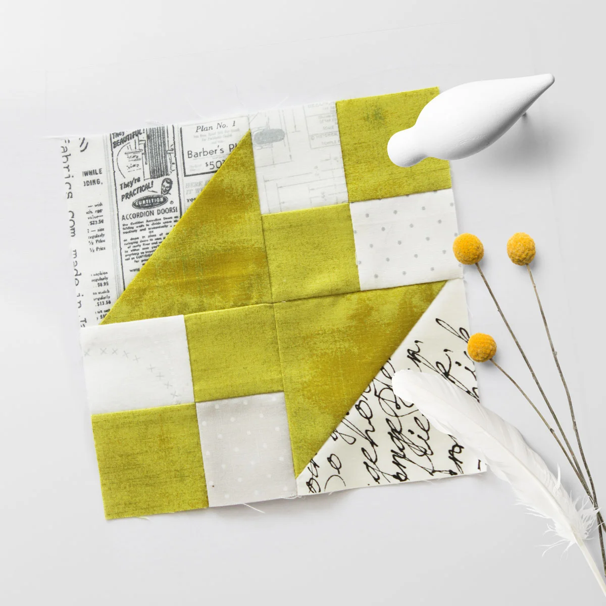 Free quilt along Blockheads 2018, Block 15: Corner Pocket Fabrics used in the block are from Moda, Basic Grey GRUNGE and Zen Chic PAPER