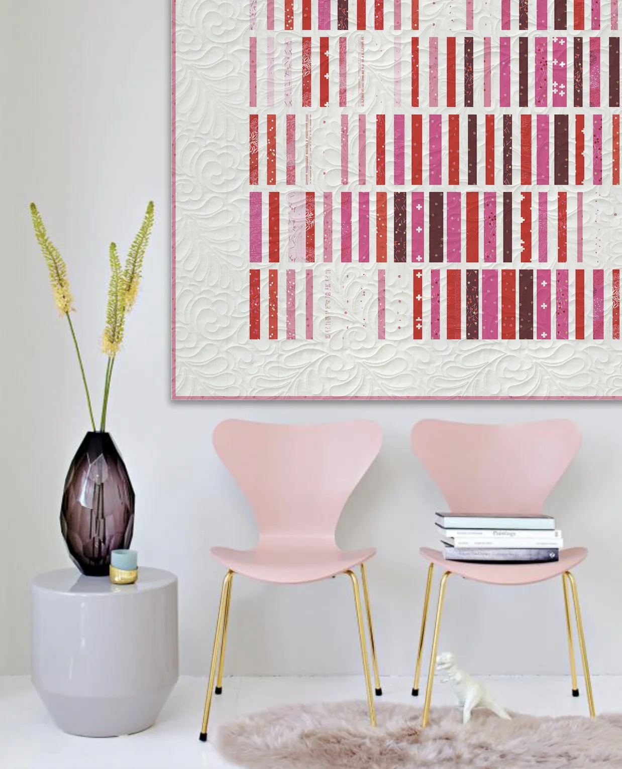 The Equalizar pattern from Zen Chic is a stunning opportunity to combine and contrast the diverse colors of the Just Red fabric collection.
