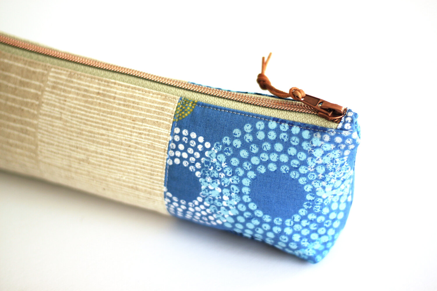 Canvas Pencil Pouch in Breeze – Free Pattern from Noodlehead