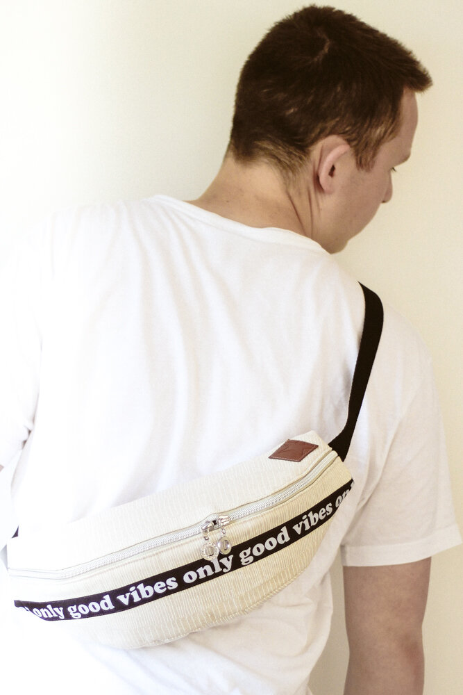 fanny-pack-mochi-linen-by-zen-chic-5.jpg