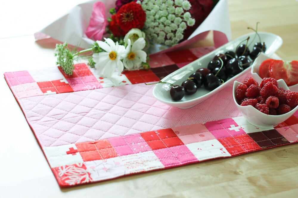 placemat-just-red-by-zen-chic-1.jpg