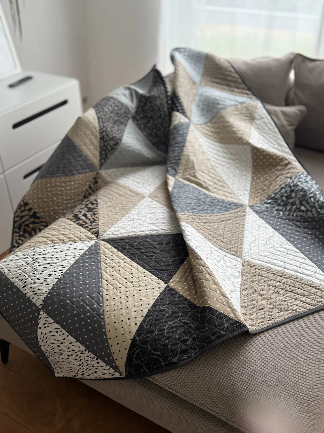 scandi-hours-by-zen-chic--2.jpg