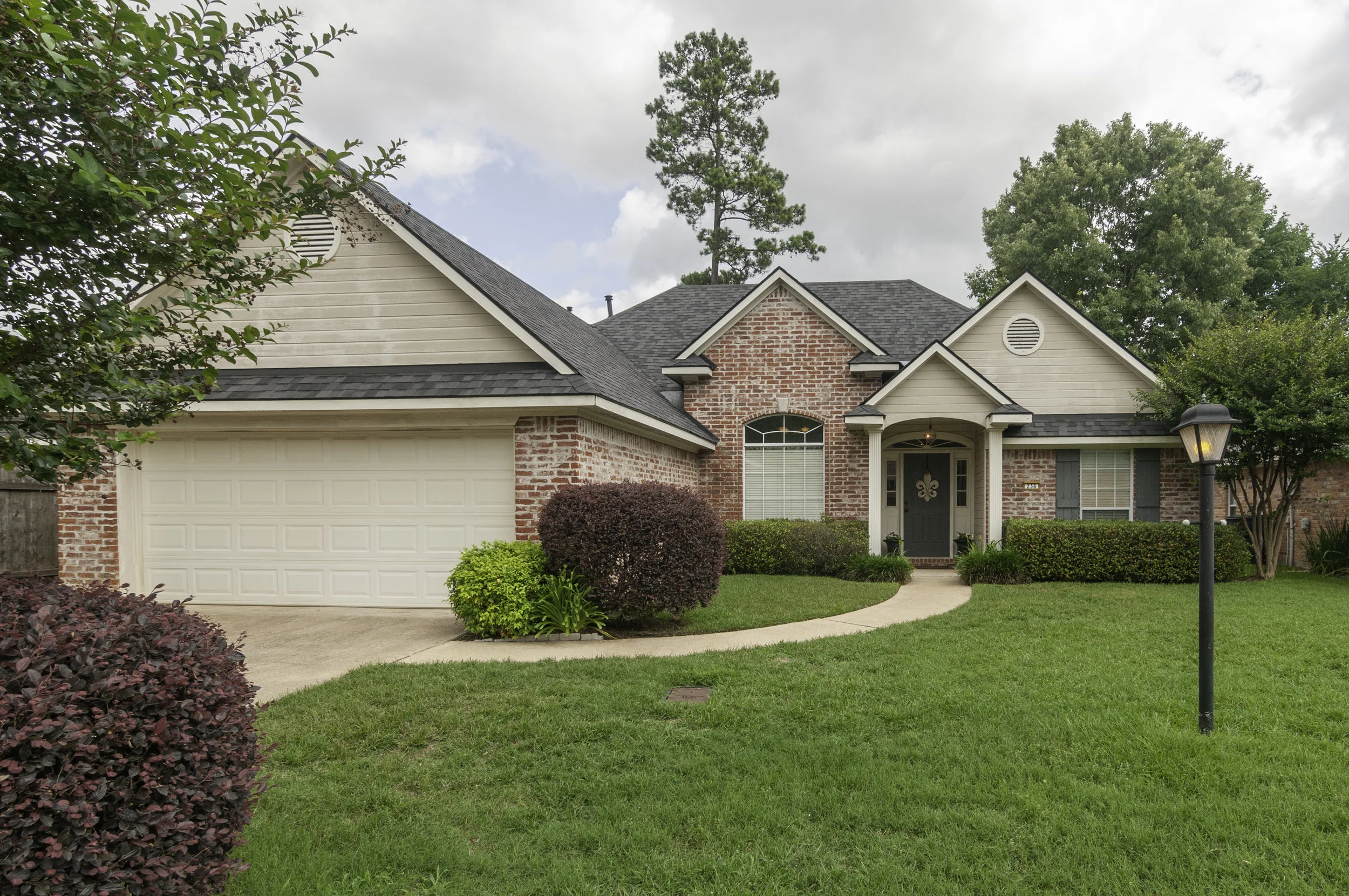 3 Beds 2 Baths 1,535 Sq Feet $199,900