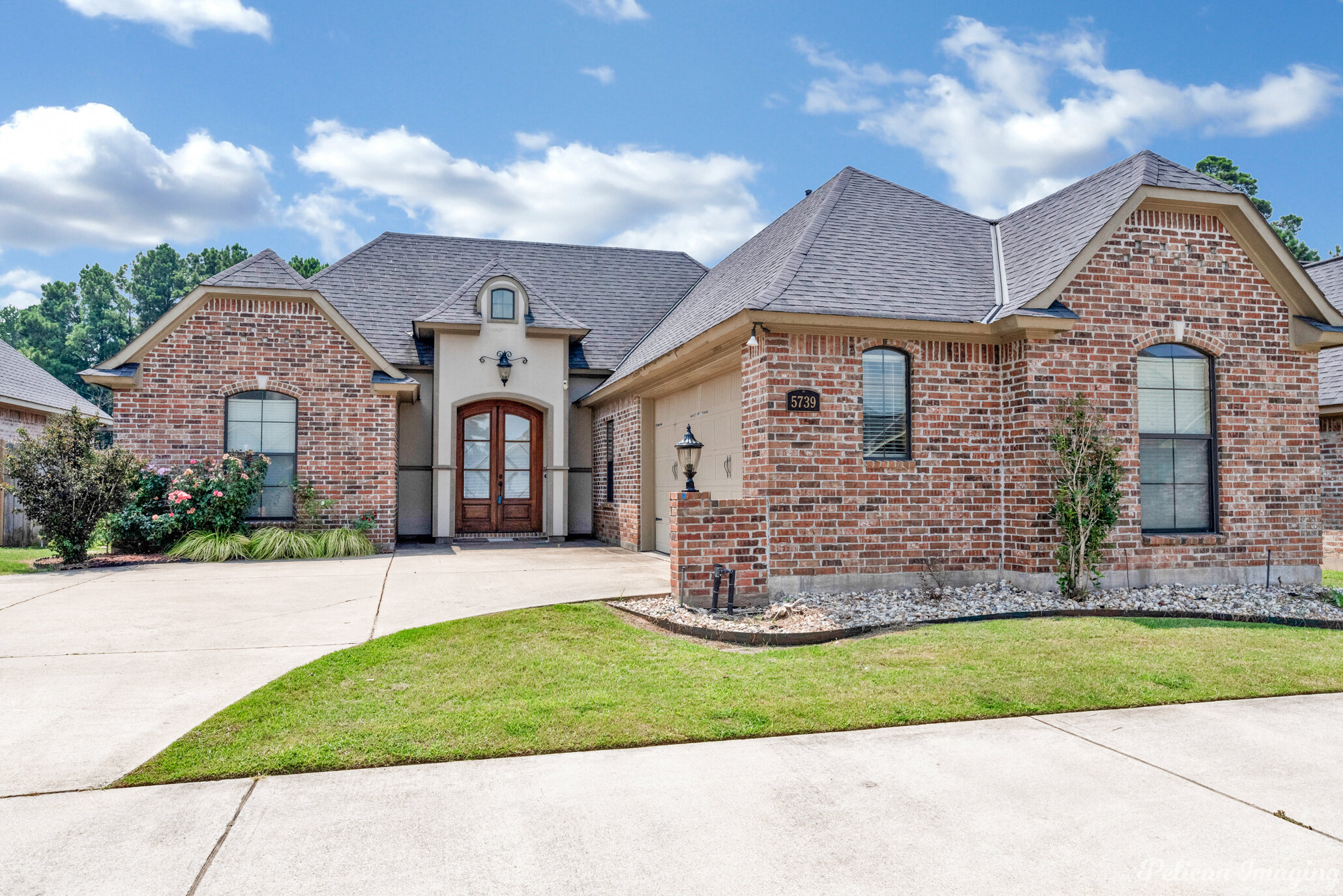 3 Beds 2 Baths 1,778 Sq Feet
