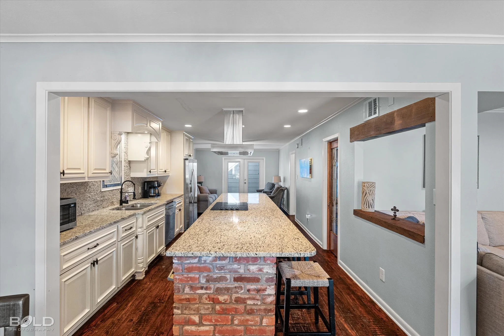 28-1812 Willow Point_28.jpg