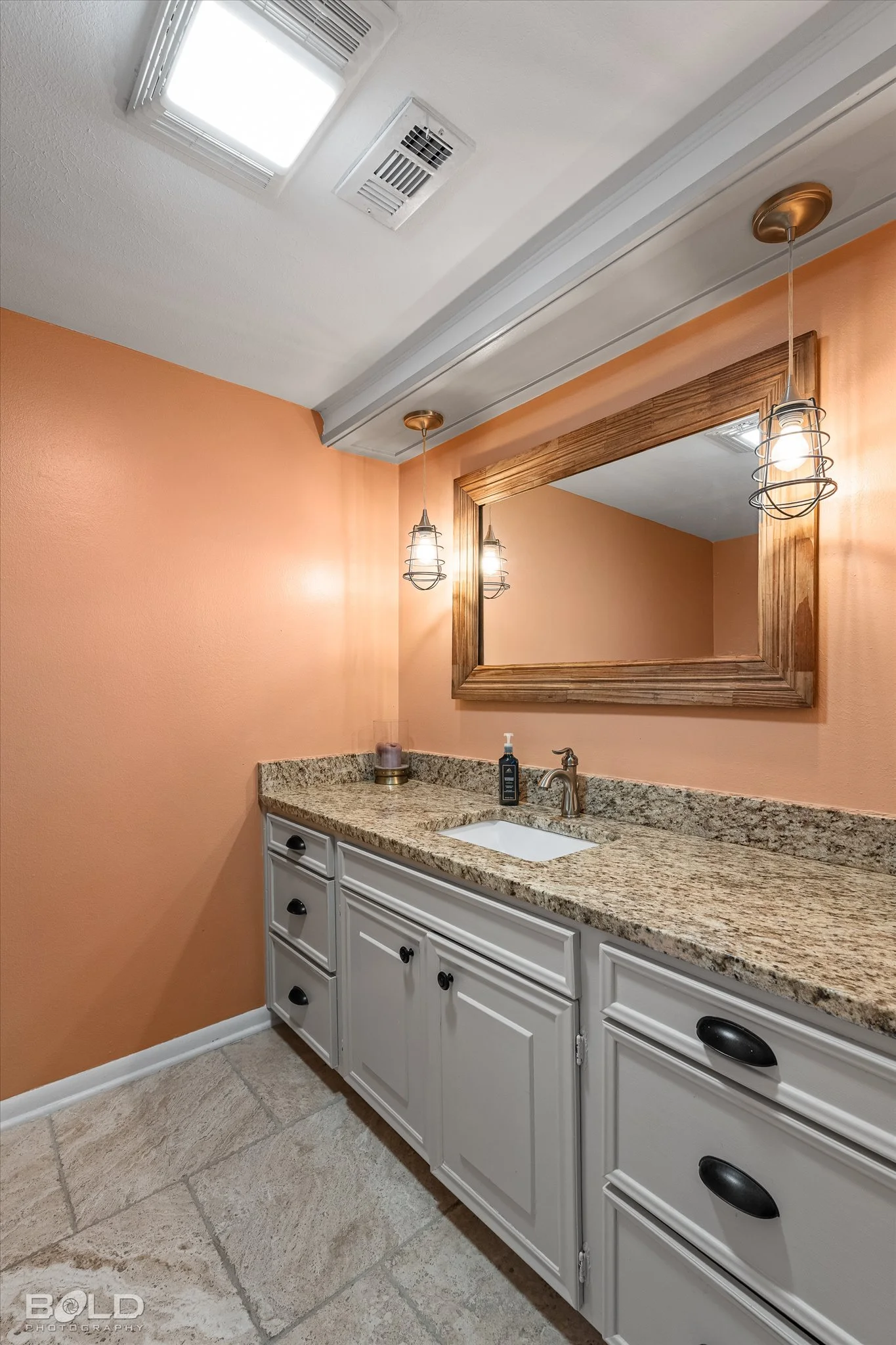 37-1812 Willow Point_37.jpg