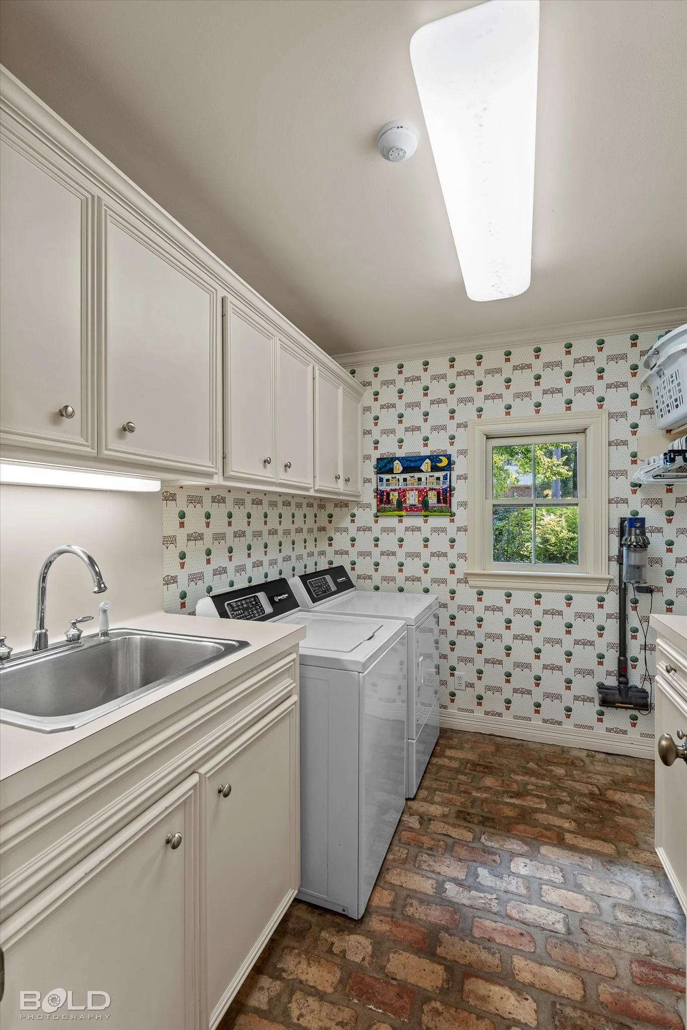 61-1034 N Pointe_61.jpg