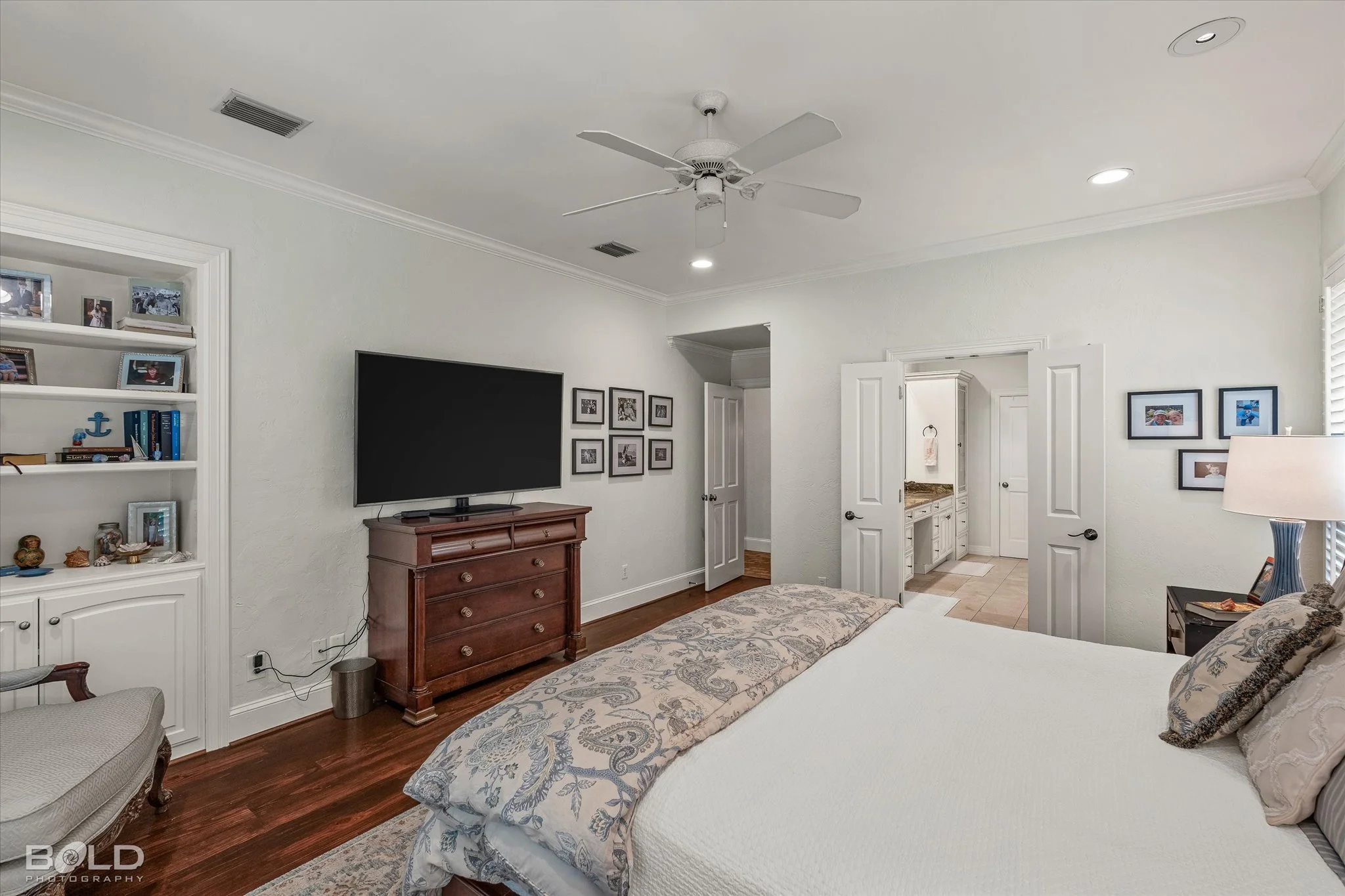 42-1034 N Pointe_42.jpg