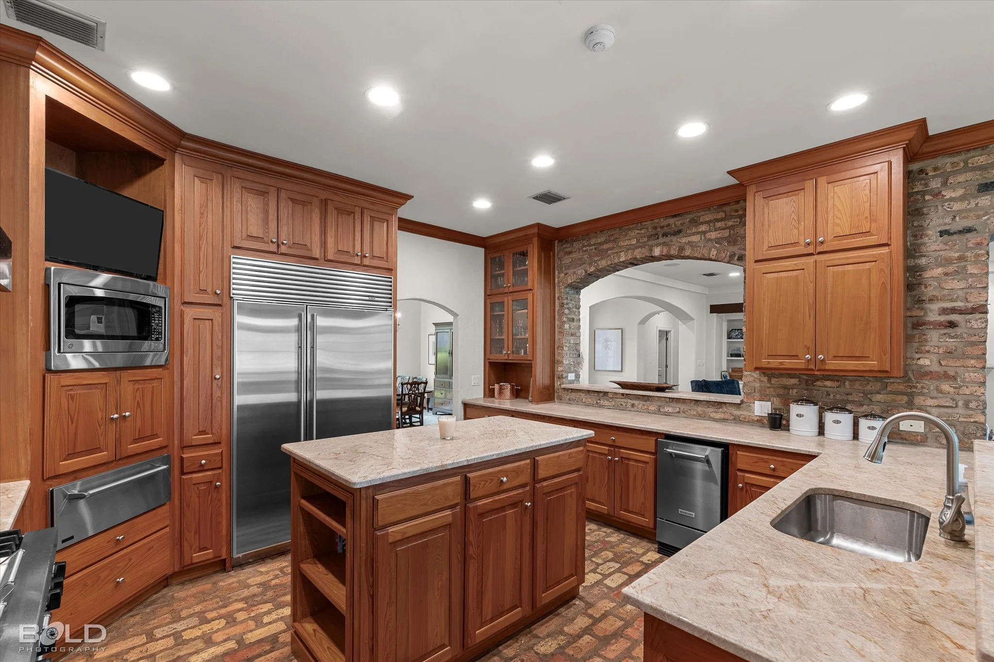 29-1034 N Pointe_29.jpg