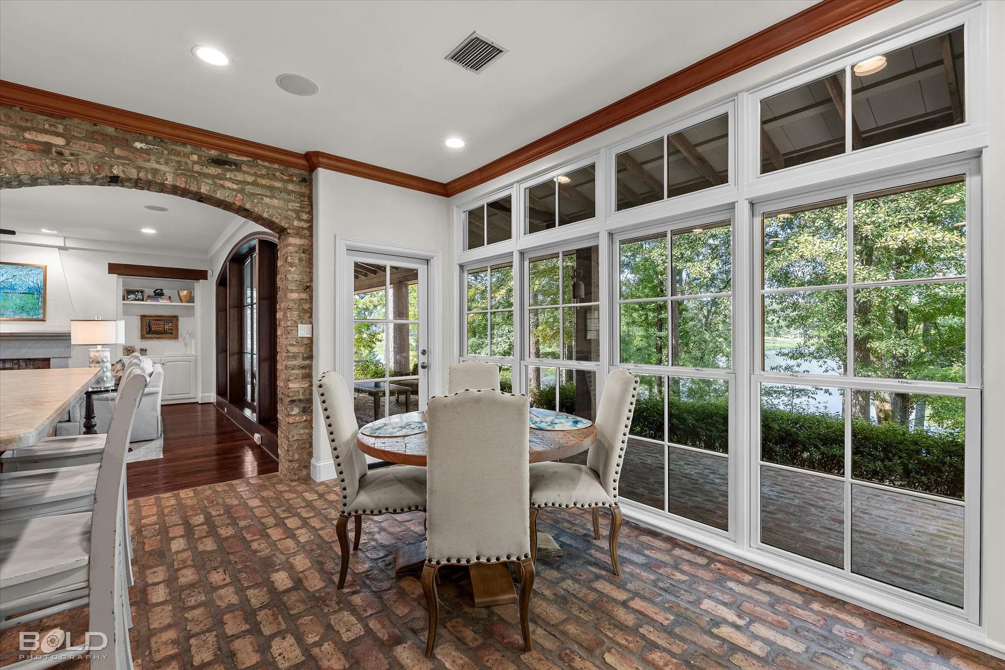 27-1034 N Pointe_27.jpg