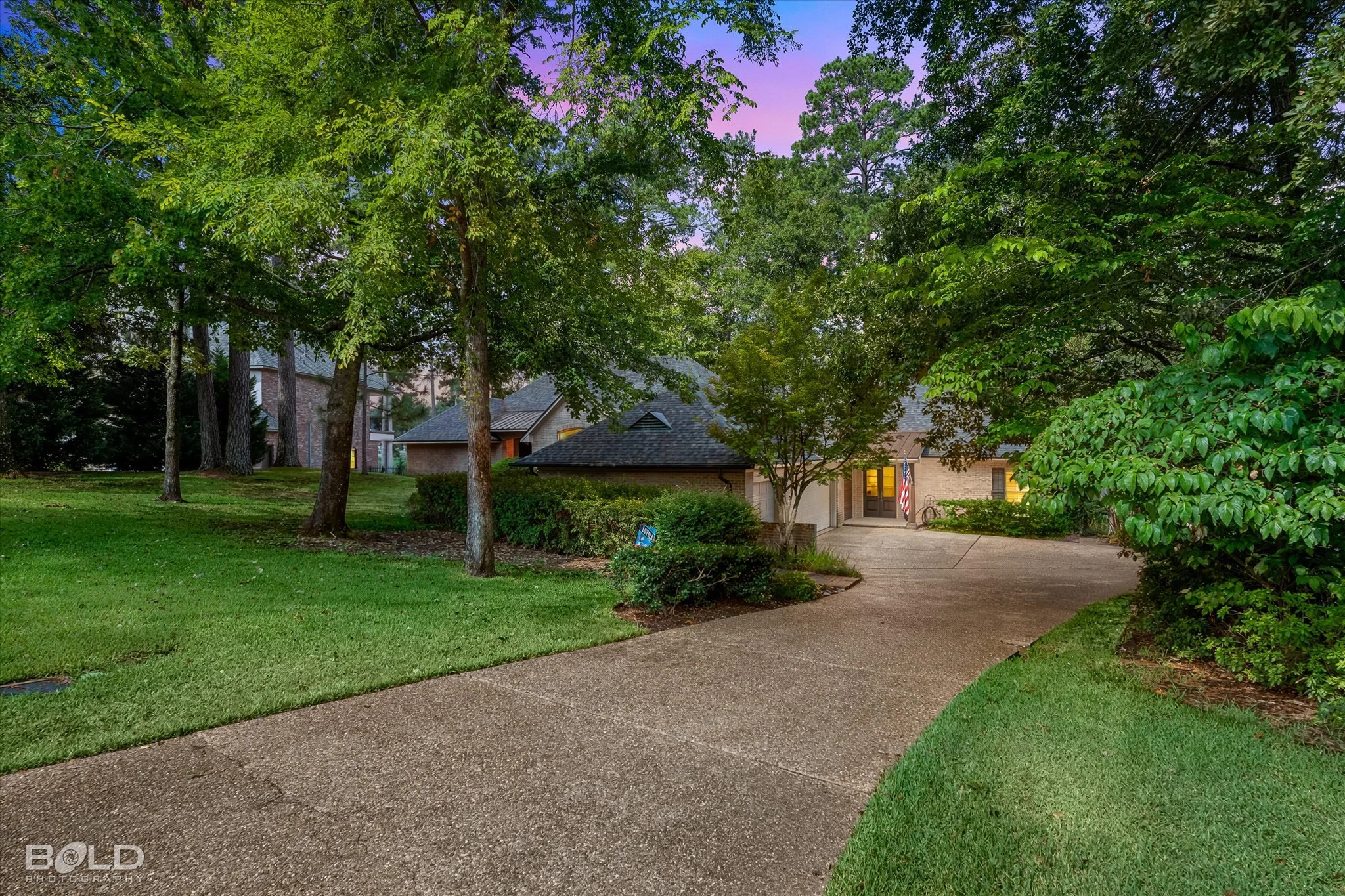 01-1034 N Pointe_01.jpg