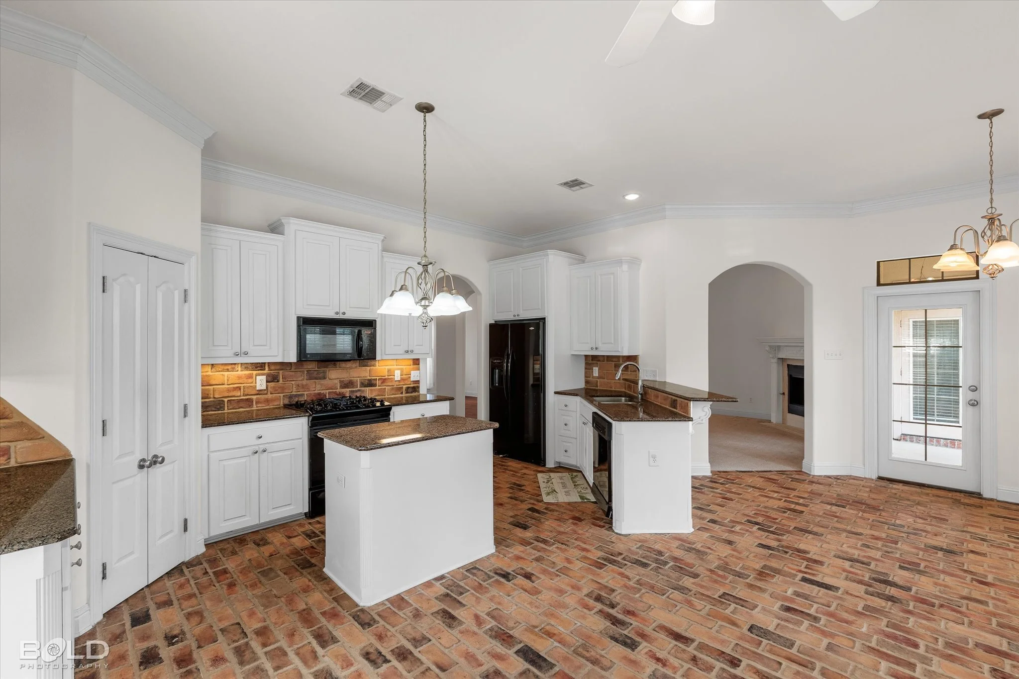 25-9313 S Plaquemine_25.jpg