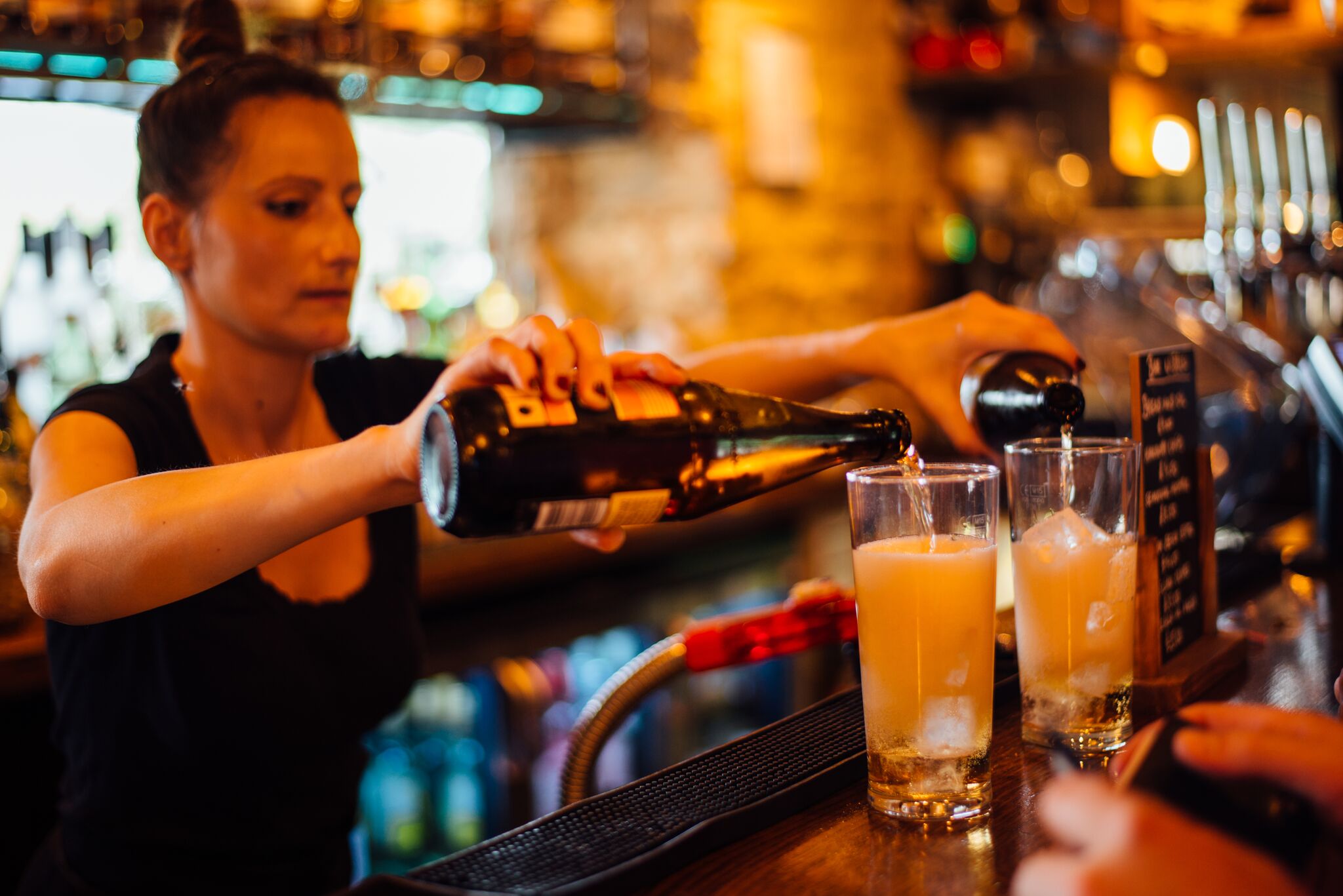 The Navigation Bar w: Barmaid.jpg